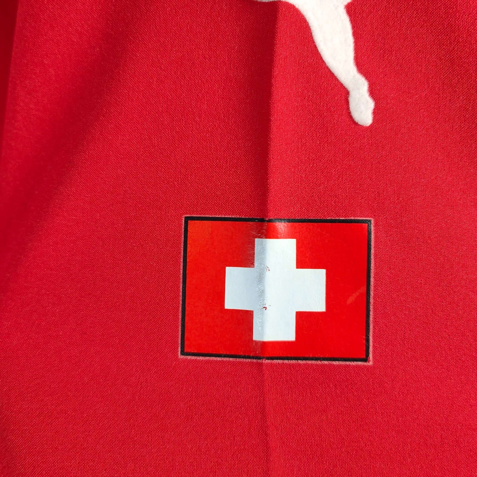 2004 - 06 Switzerland Home Shirt Hakan Yakin 10 - 9/10 - (XL) - Eternal Pitch