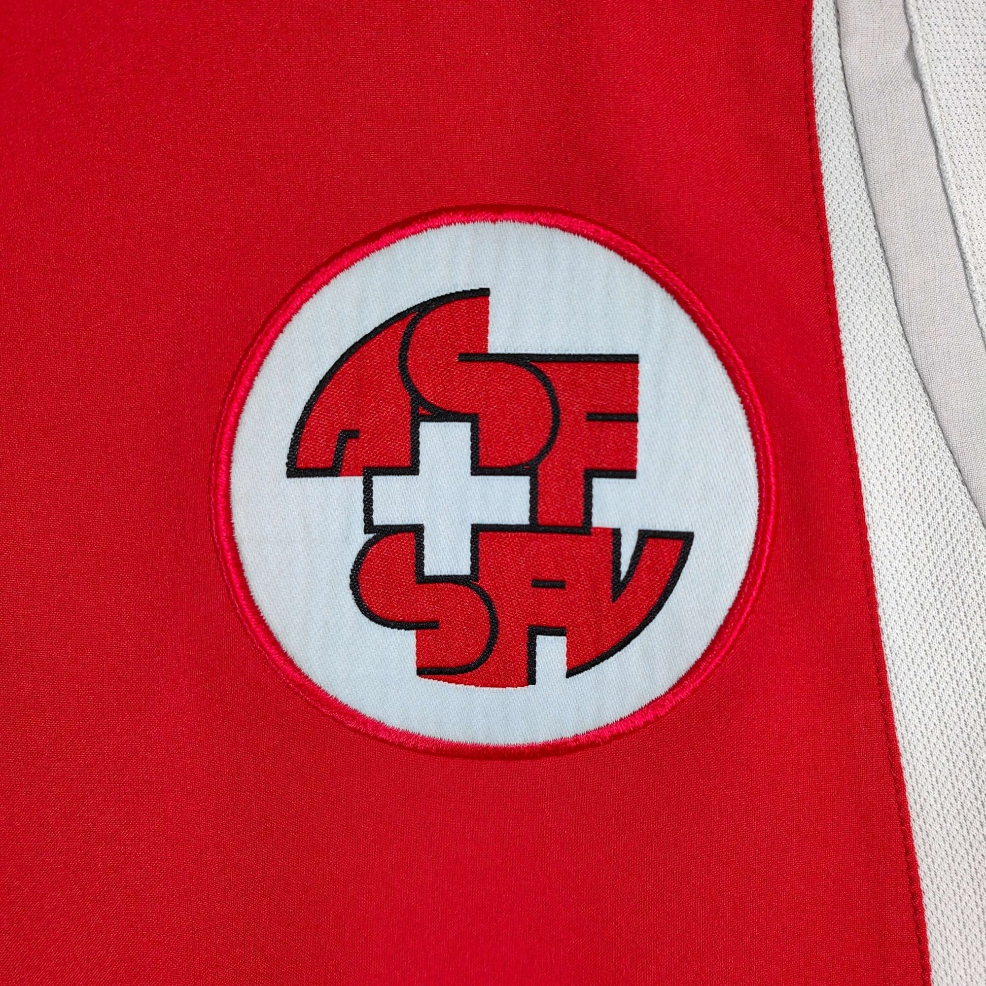 2004 - 06 Switzerland Home Shirt Henchoz 4 - 8/10 - (M) - Eternal Pitch