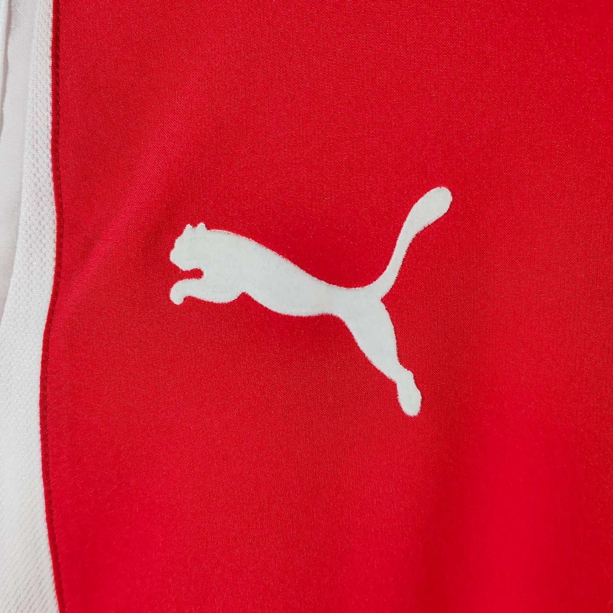 2004 - 06 Switzerland Home Shirt Henchoz 4 - 9/10 - (M) - Eternal Pitch