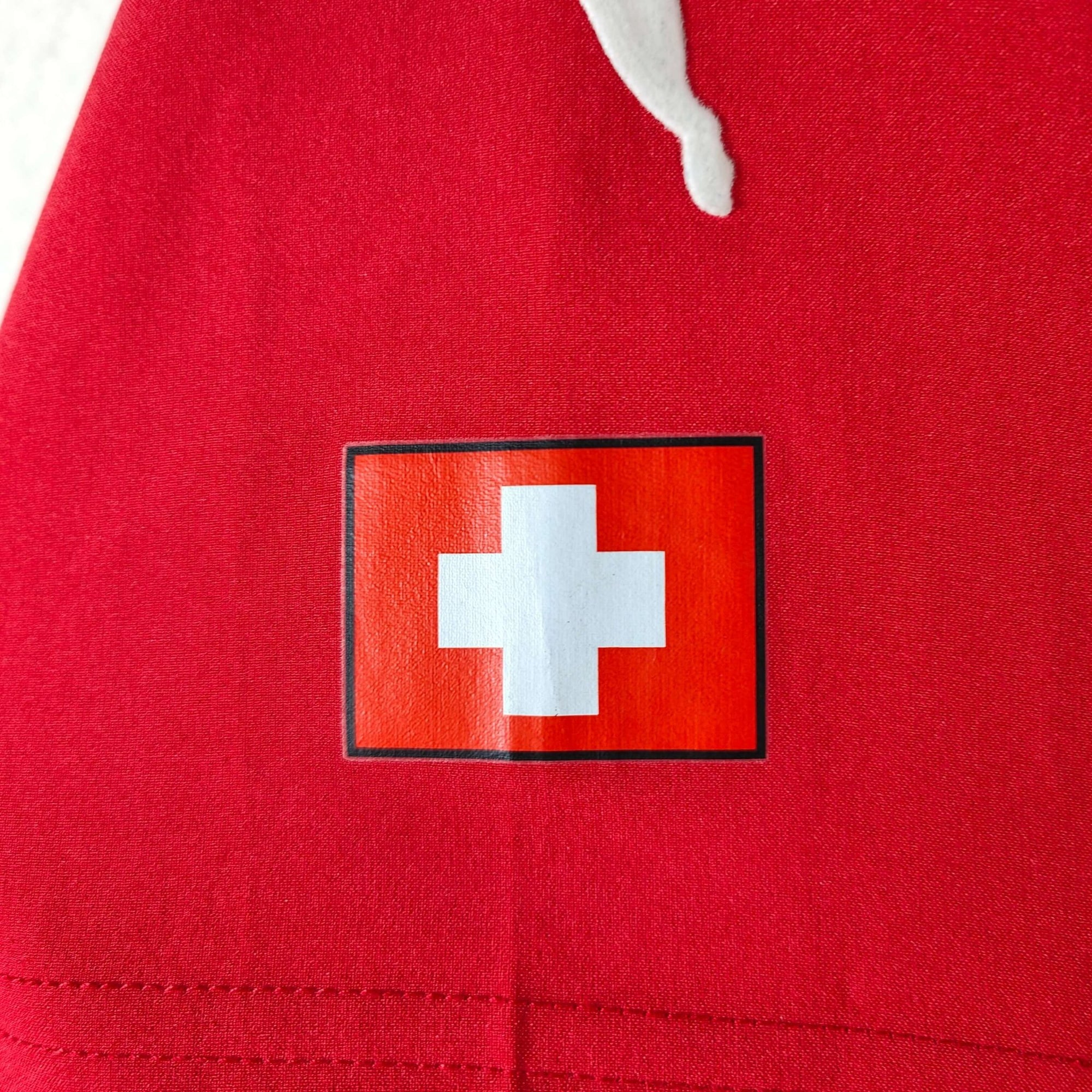 2004 - 06 Switzerland Home Shirt Henchoz 4 - 9/10 - (M) - Eternal Pitch