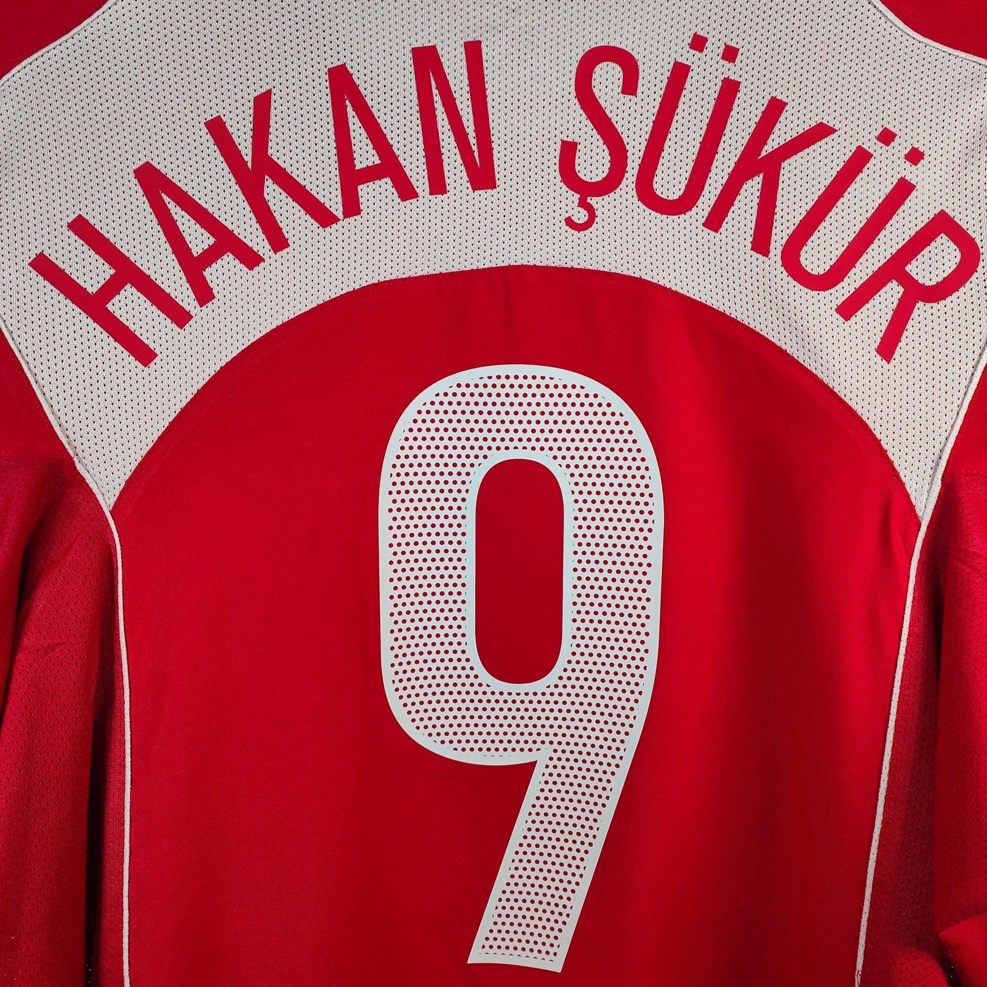 2004 - 06 Turkey Home Shirt Hakan Sukur 9 - 9.5/10 - (L) - Eternal Pitch