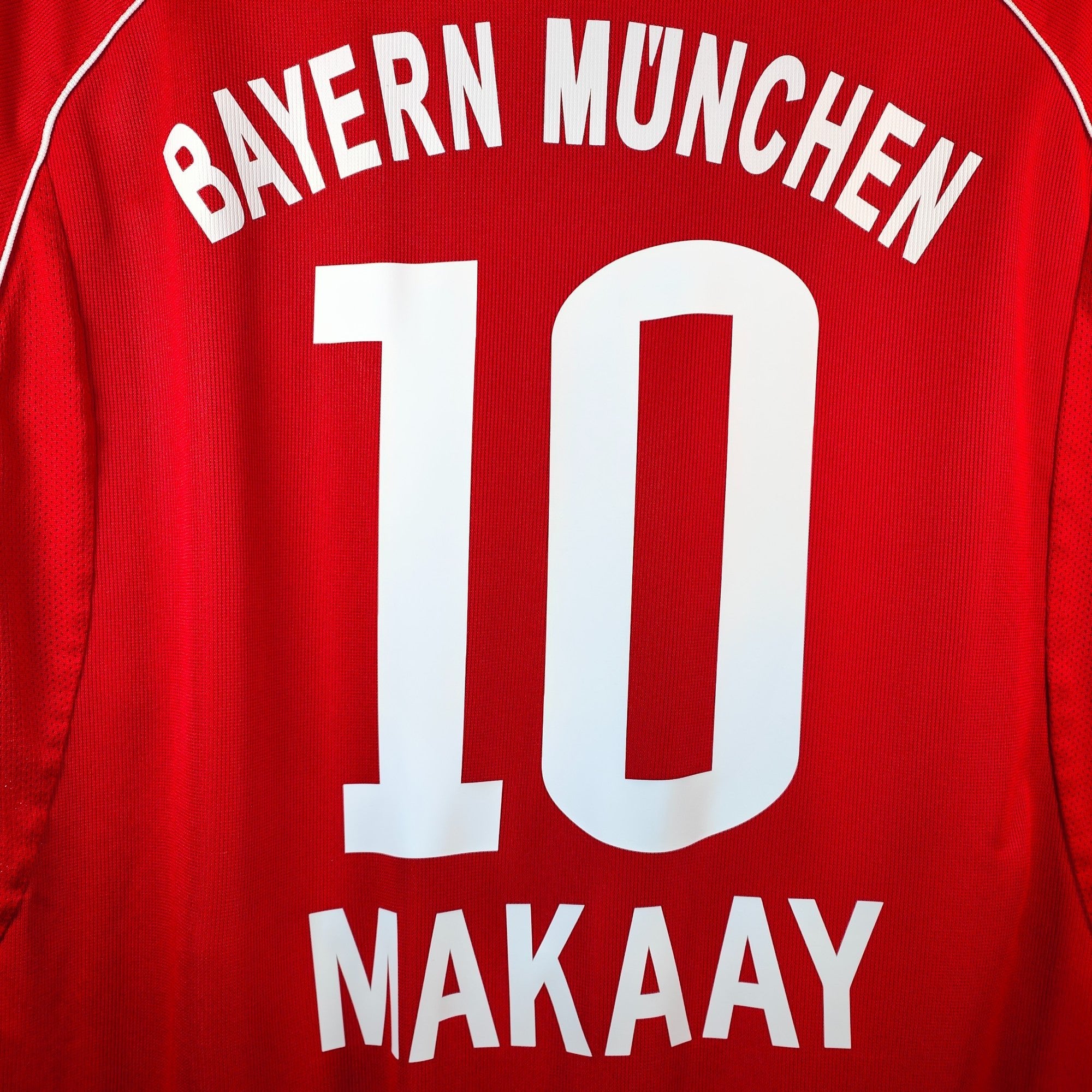 2005-06 Bayern Munich Home Shirt Makaay #10 (L) – Eternal Pitch