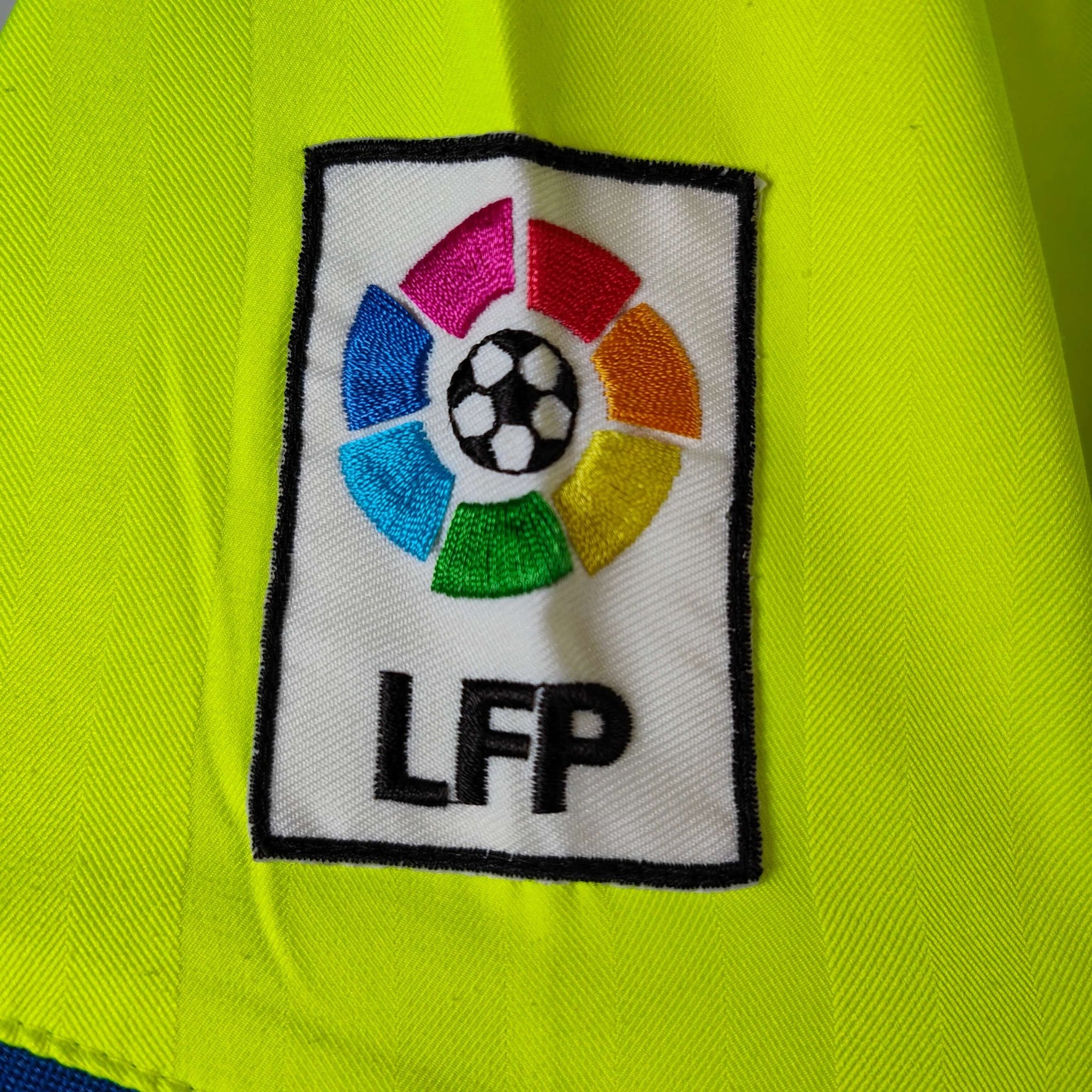 2005 - 06 FC Barcelona Away Shirt Ronaldinho 10 - 9/10 - (M) - Eternal Pitch