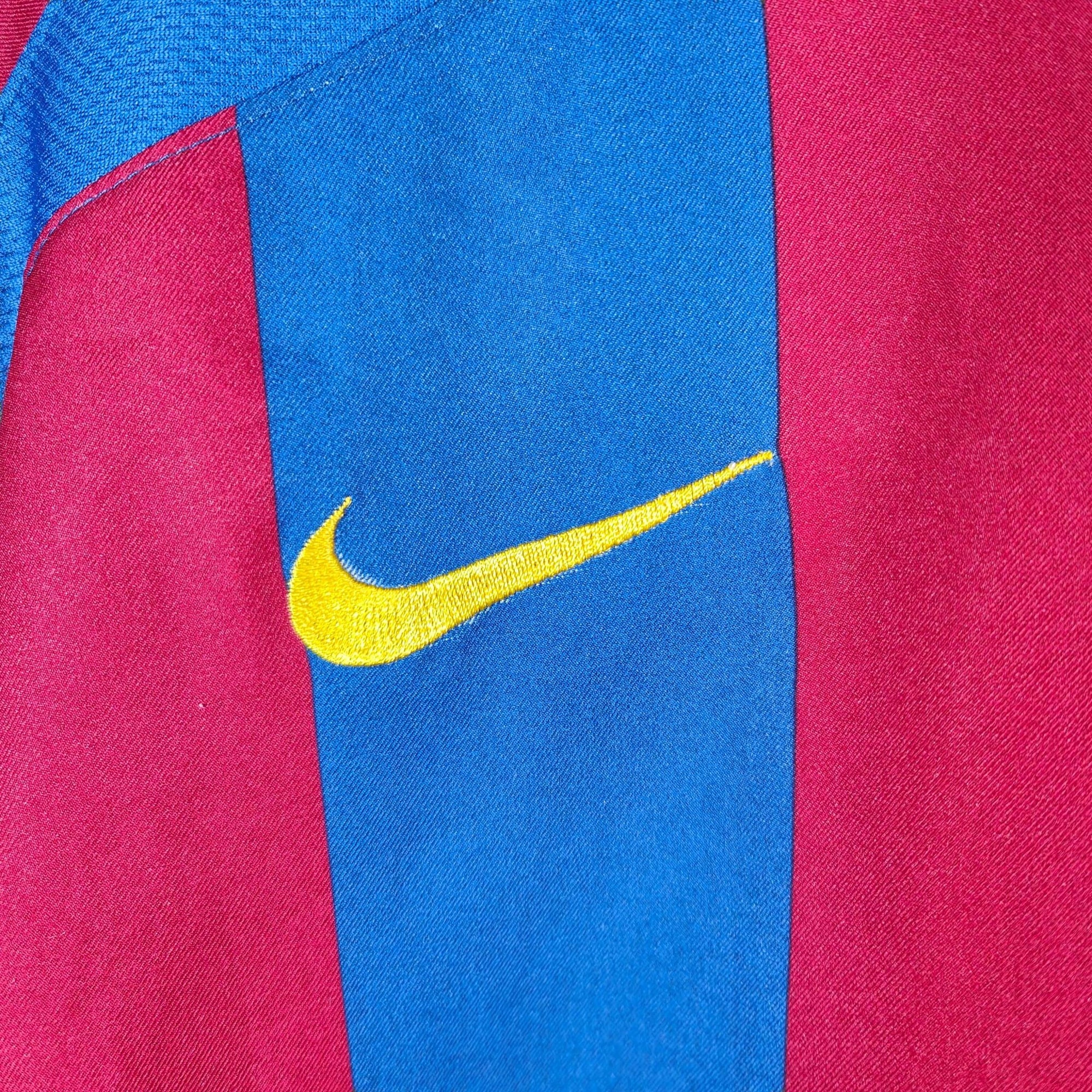 2005 - 06 FC Barcelona Home Shirt Ronaldinho 10 - 9/10 - (M) - Eternal Pitch
