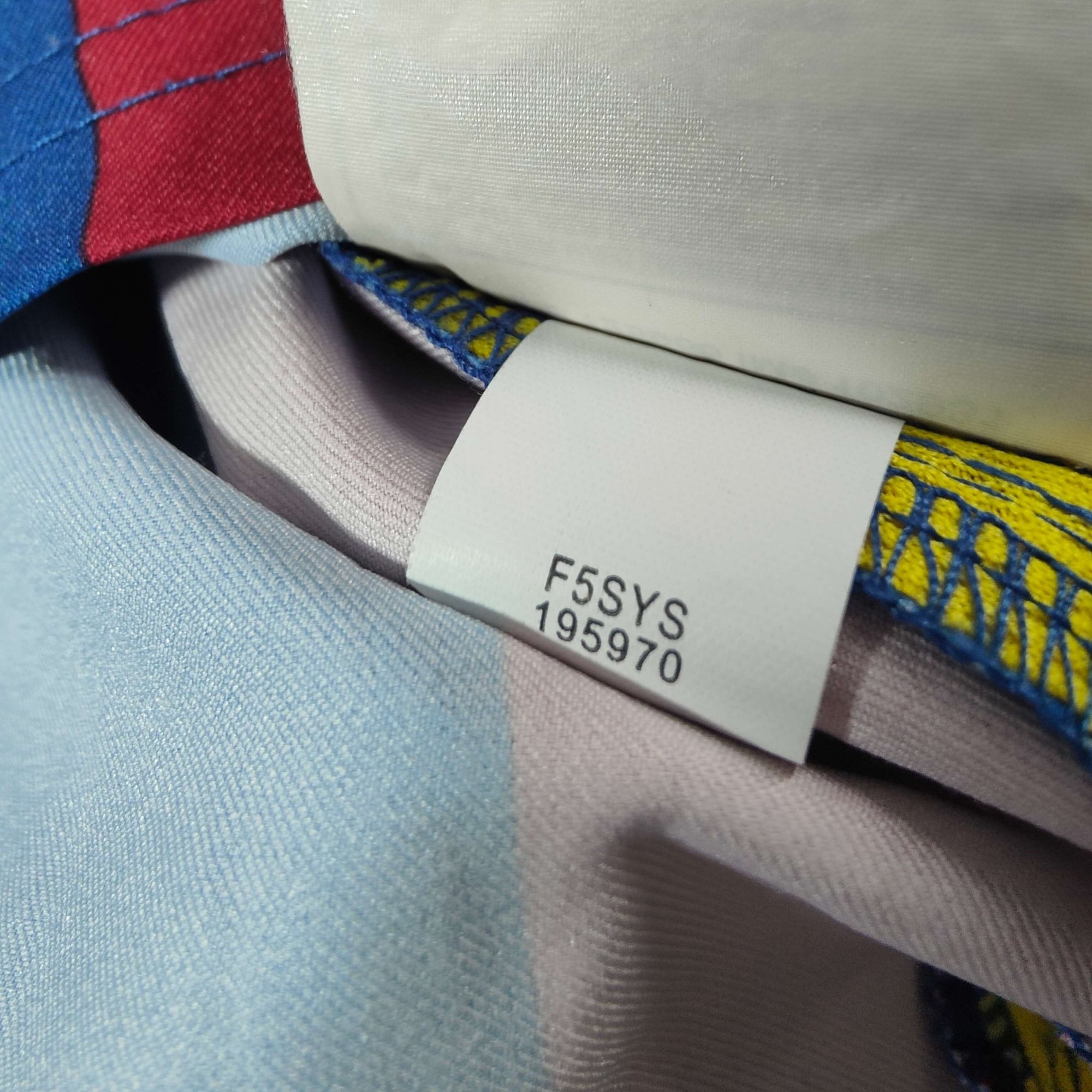 2005 - 06 FC Barcelona Home Shirt Ronaldinho 10 - 9/10 - (M) - Eternal Pitch