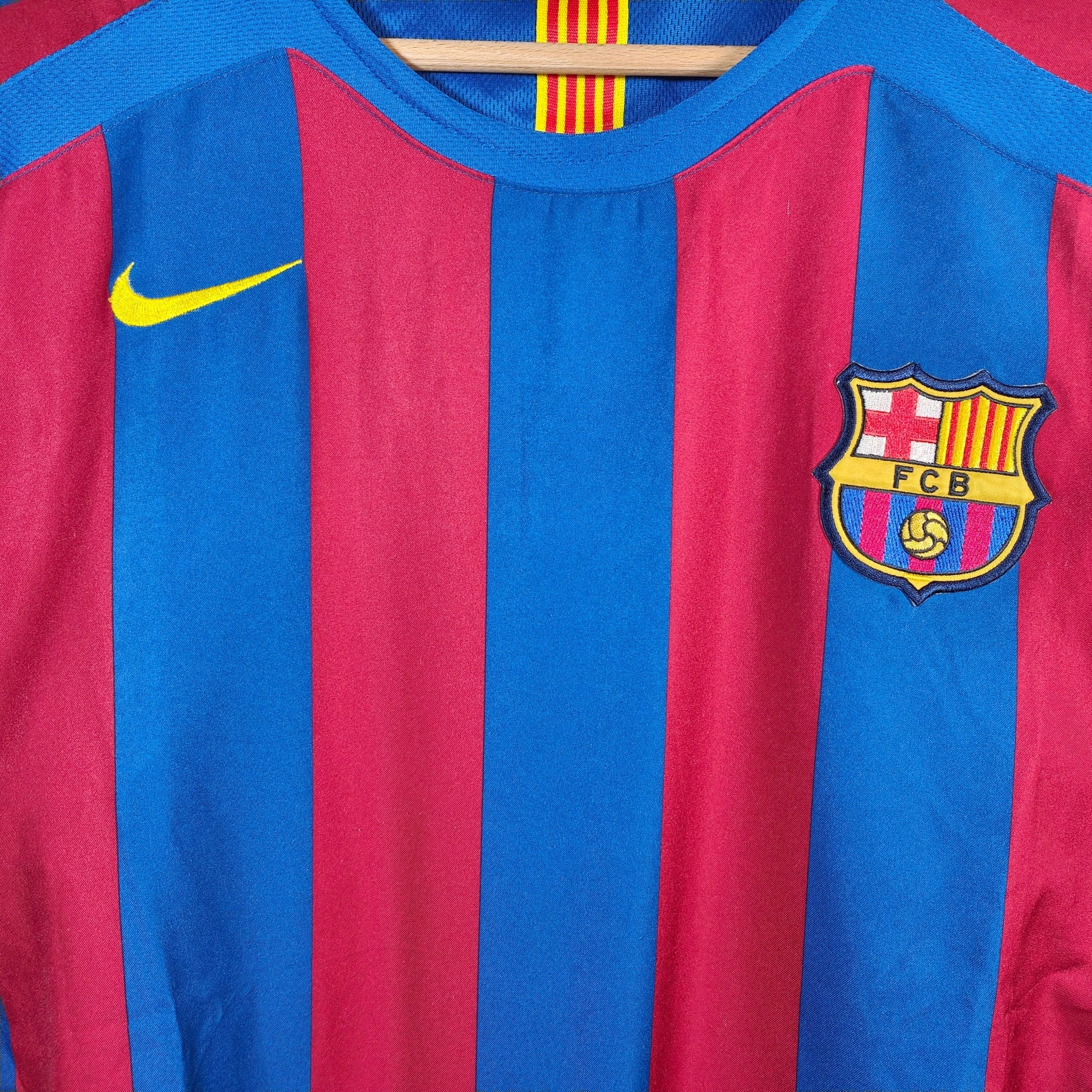 2005-06 FC Barcelona Home Shirt Ronaldinho #10 - 9/10 - (M