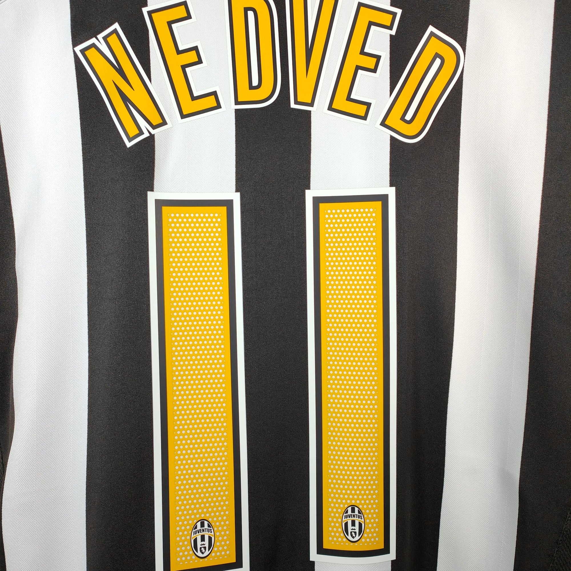 2005 - 06 Juventus Home Shirt Nedved 11 - 8/10 - (M) - Eternal Pitch