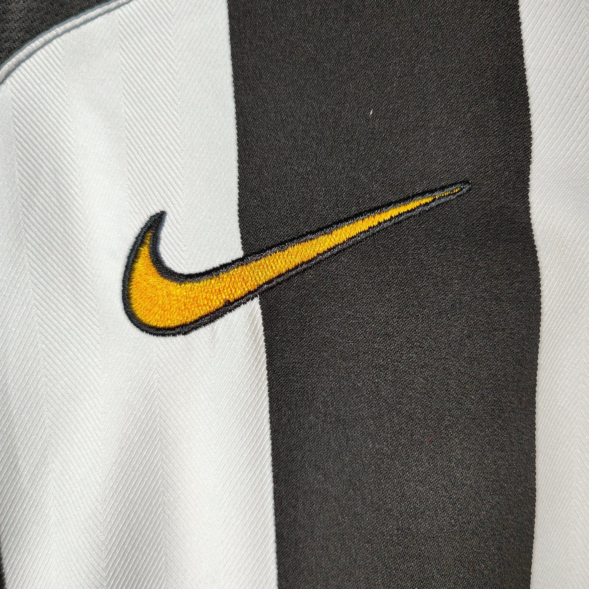 2005 - 06 Juventus Home Shirt Nedved 11 - 8/10 - (M) - Eternal Pitch