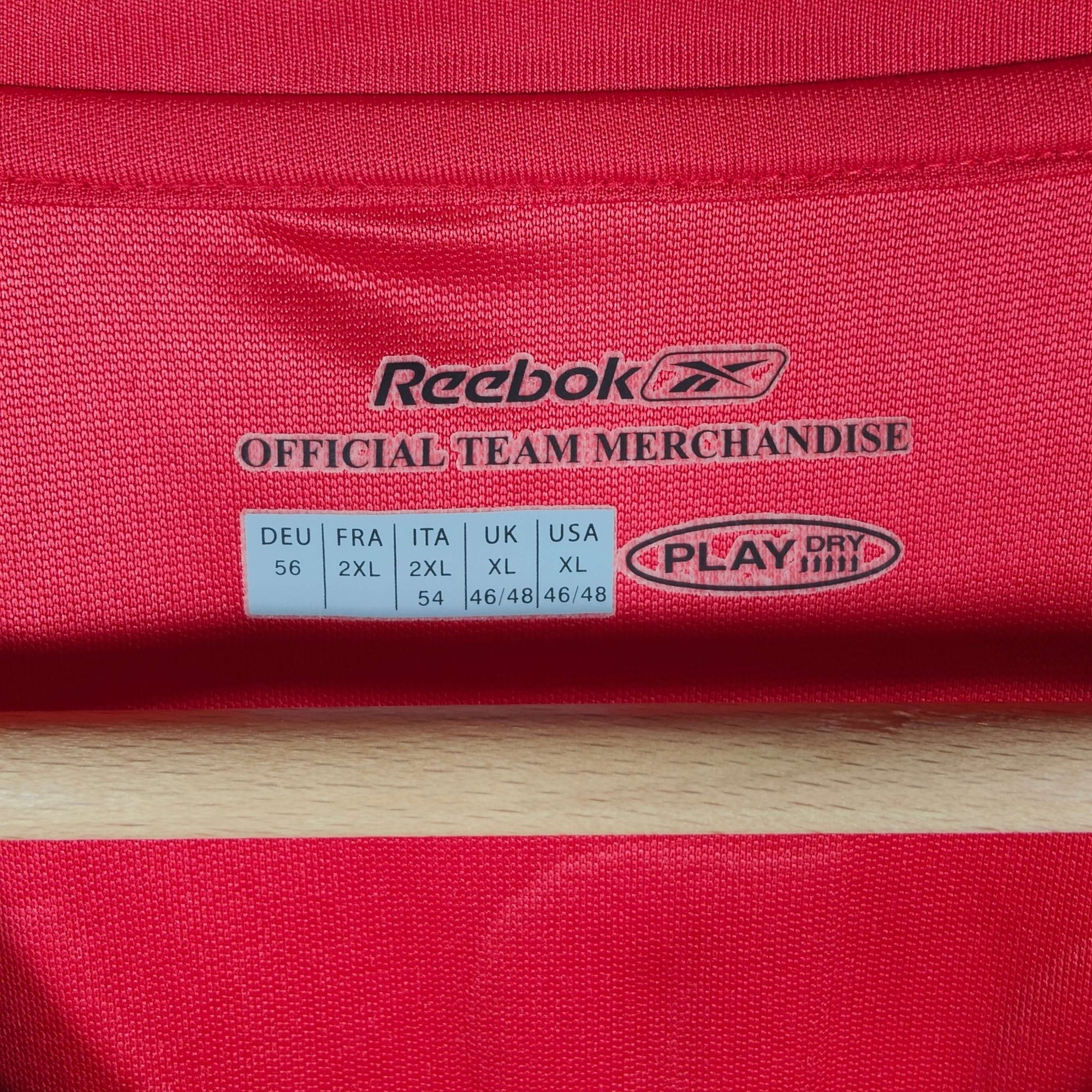 2005 - 06 Liverpool Home Shirt Gerrard 8 - 9/10 - (XL) - Eternal Pitch