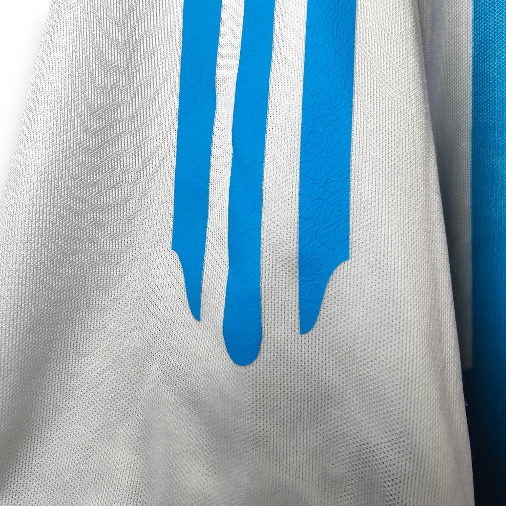 2005 - 06 Marseille Home Shirt (L) - Eternal Pitch
