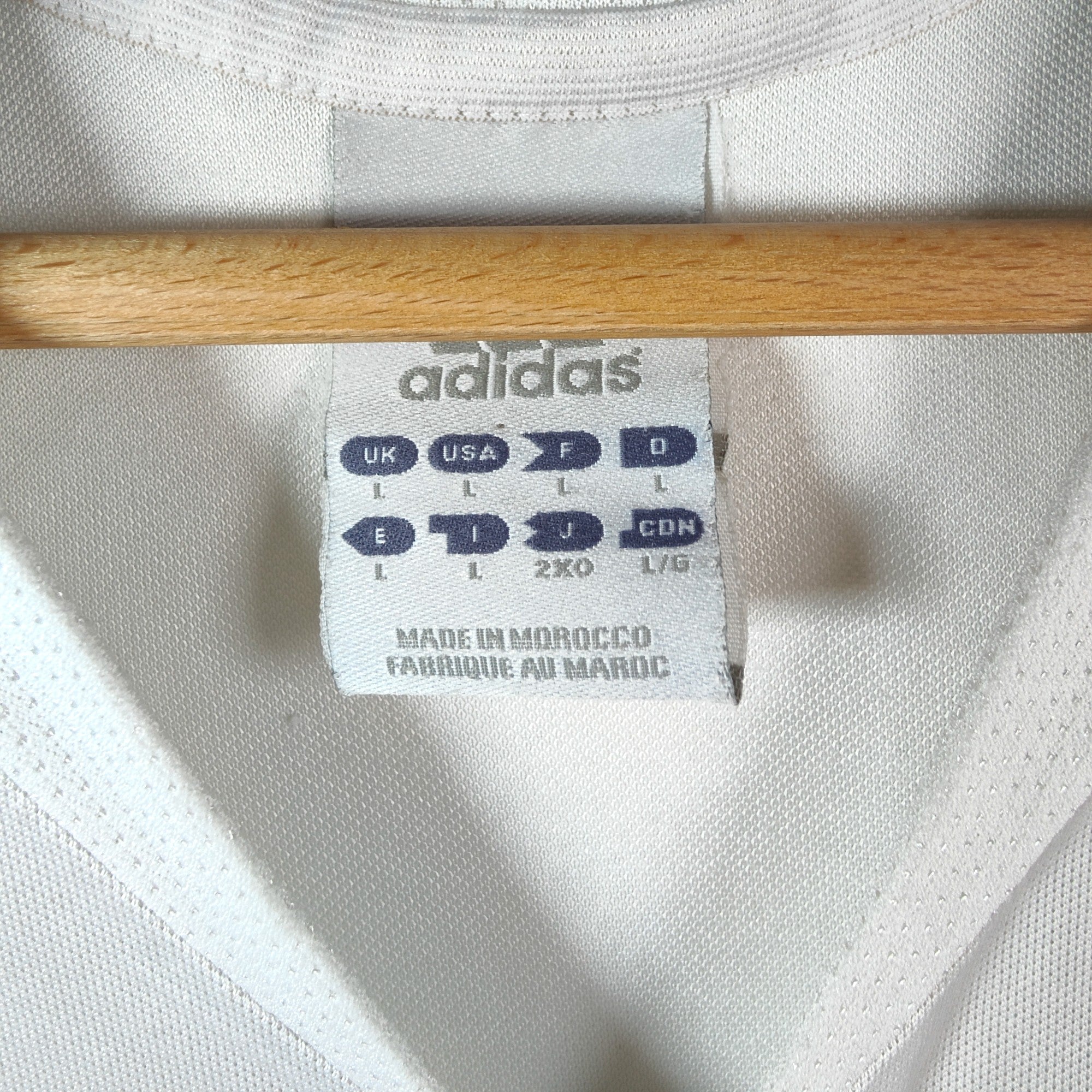 2005 - 06 Marseille Home Shirt (L) - Eternal Pitch