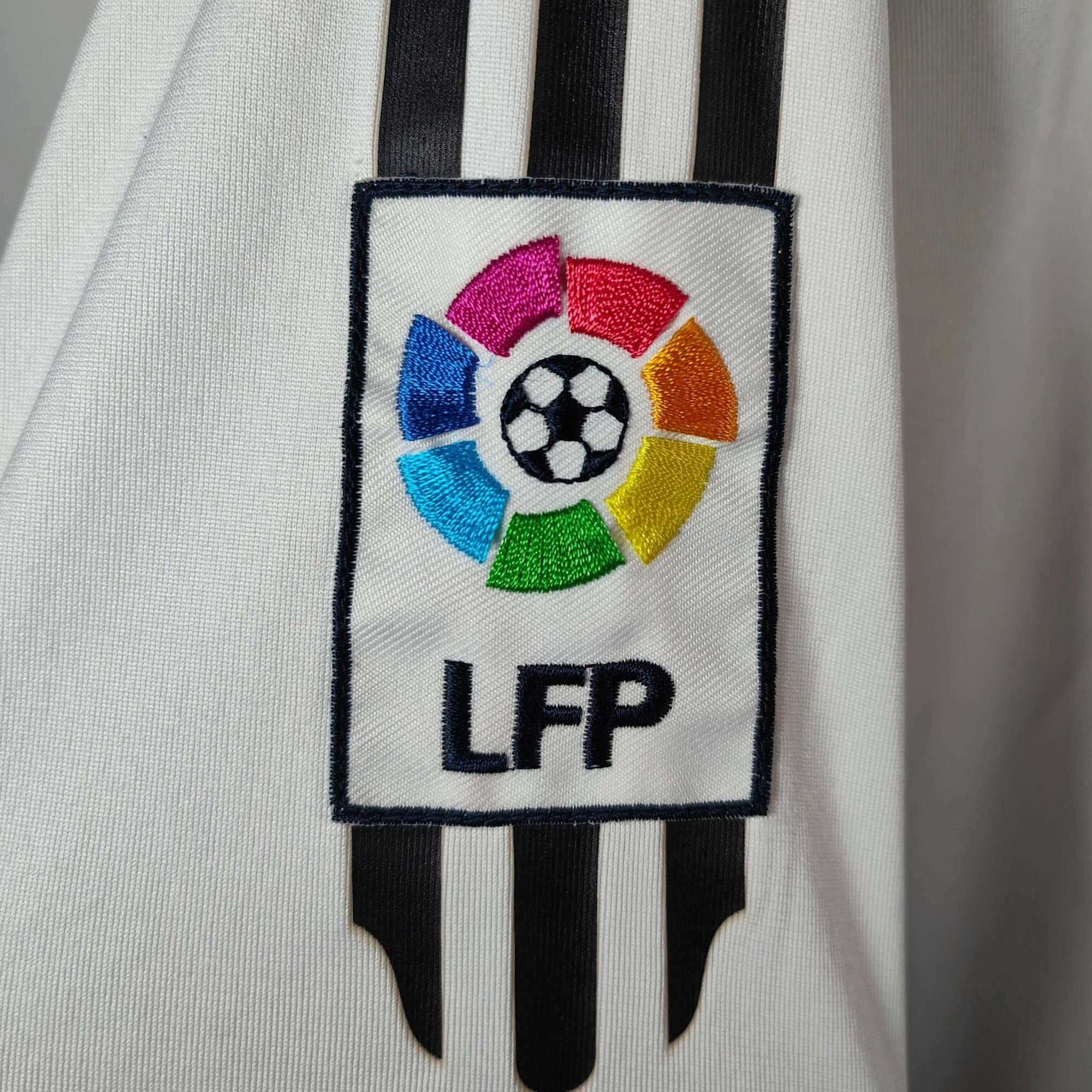 2005 - 06 Real Madrid Home Shirt Ronaldo 9 - 8/10 - (XL) - Eternal Pitch