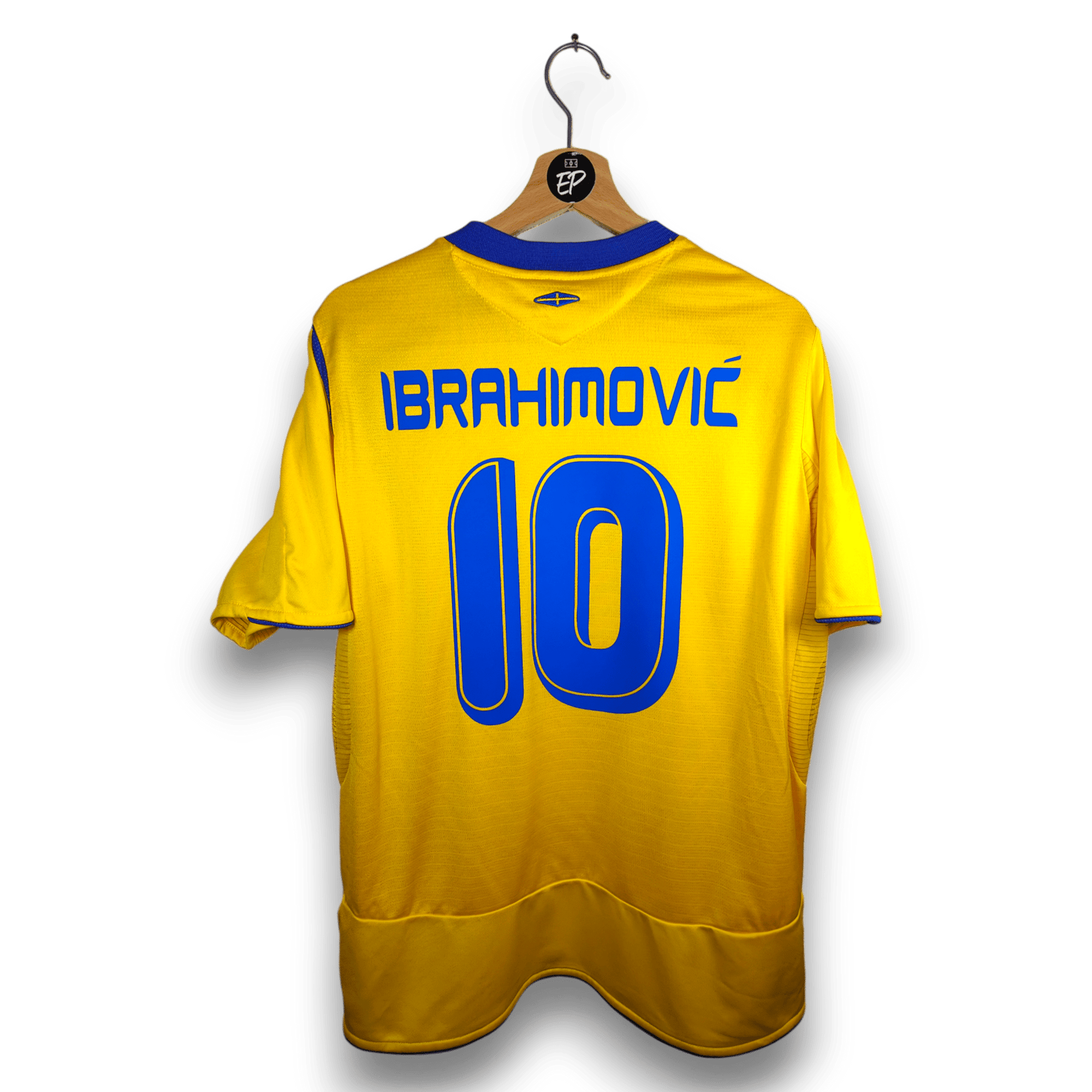2005 - 06 Sweden Home Shirt Ibrahimovic 10 - 9.5/10 - (L) - Eternal Pitch
