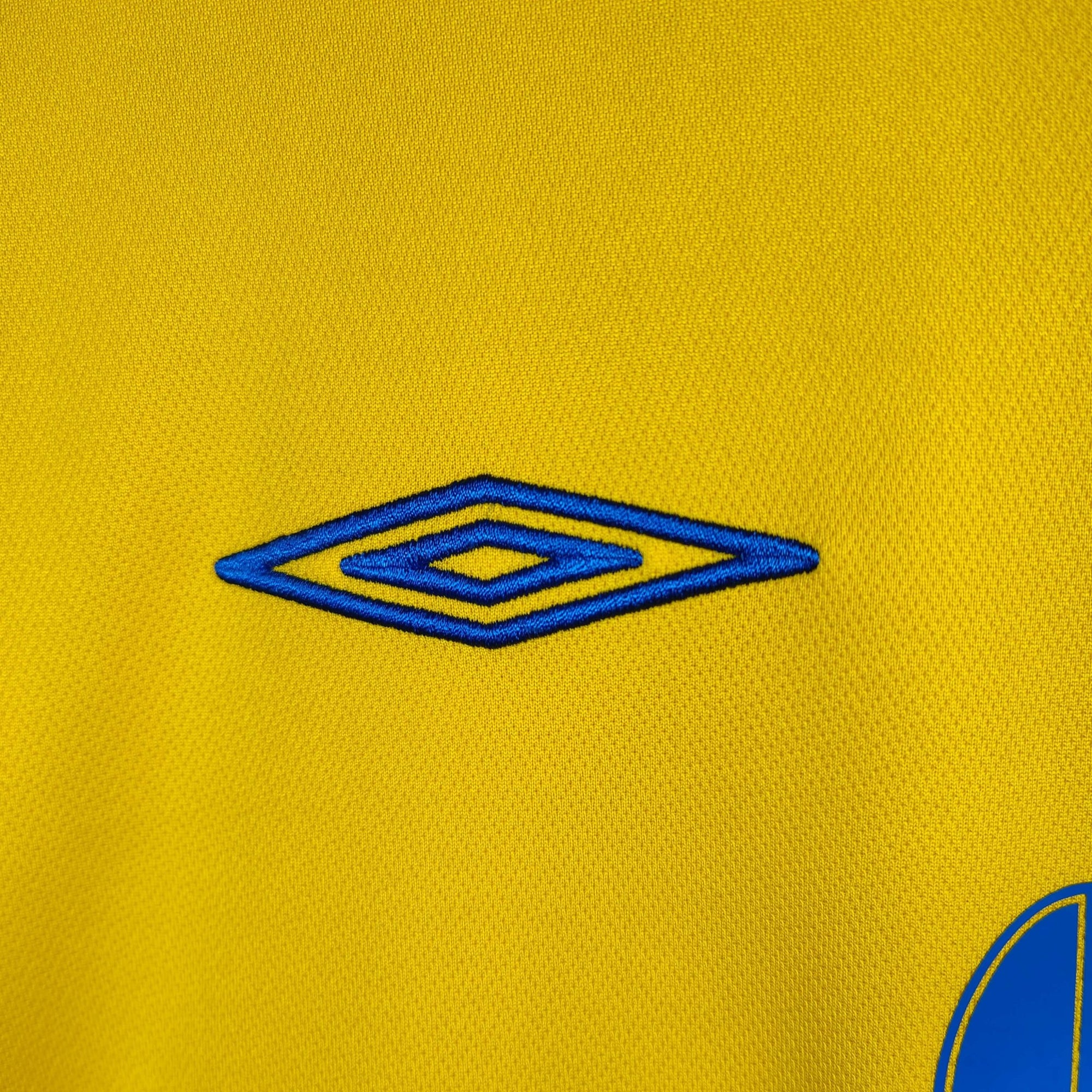2005 - 06 Sweden Home Shirt Ibrahimovic 10 - 9.5/10 - (L) - Eternal Pitch