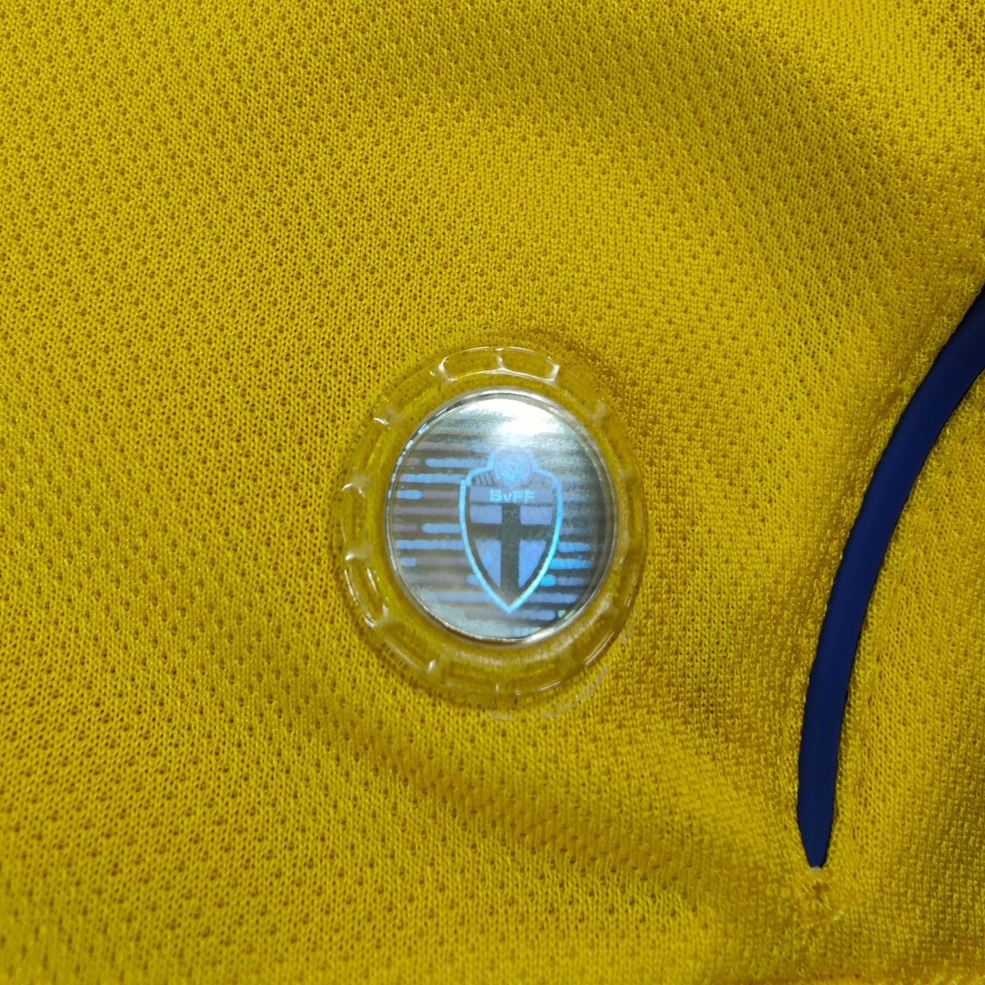 2005 - 06 Sweden Home Shirt Ibrahimovic 10 - 9.5/10 - (L) - Eternal Pitch