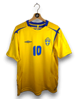 2005 - 06 Sweden Home Shirt Ibrahimovic 10 - 9.5/10 - (L) - Eternal Pitch