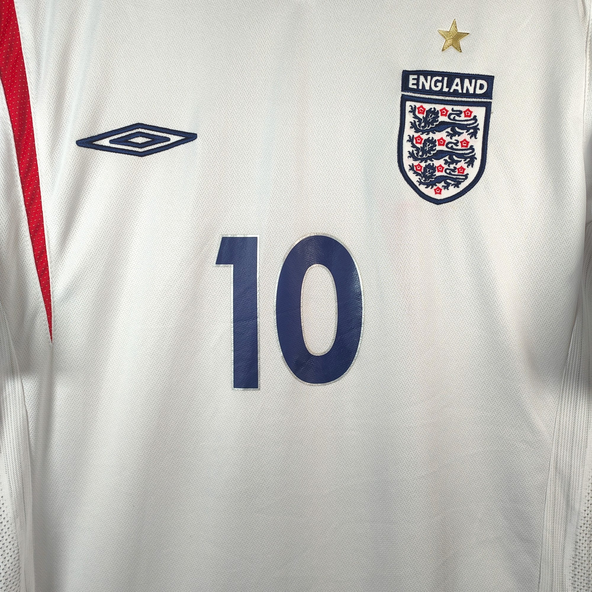 2005 - 07 England Home Shirt Owen 10 (M) - Eternal Pitch