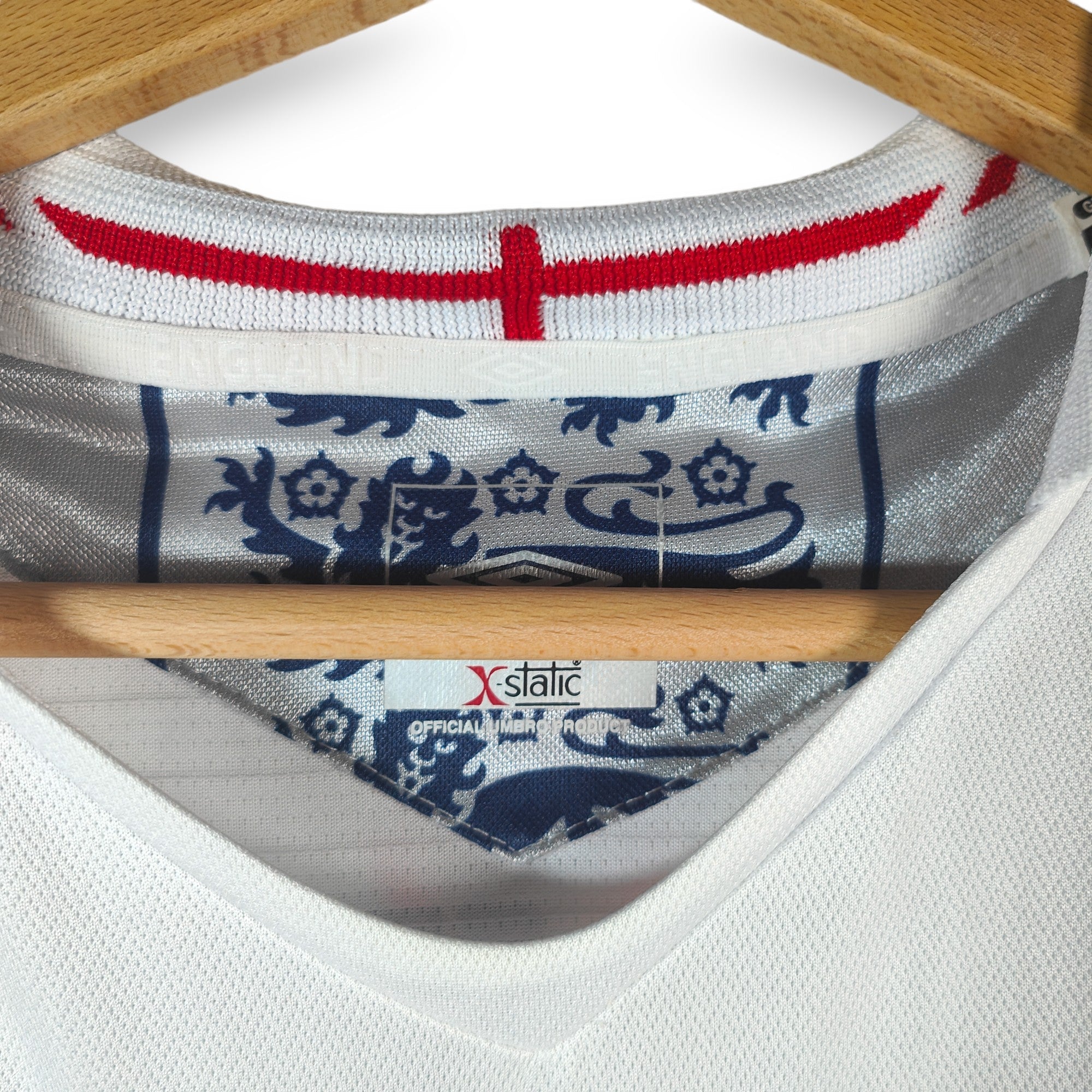 2005 - 07 England Home Shirt Owen 10 (M) - Eternal Pitch