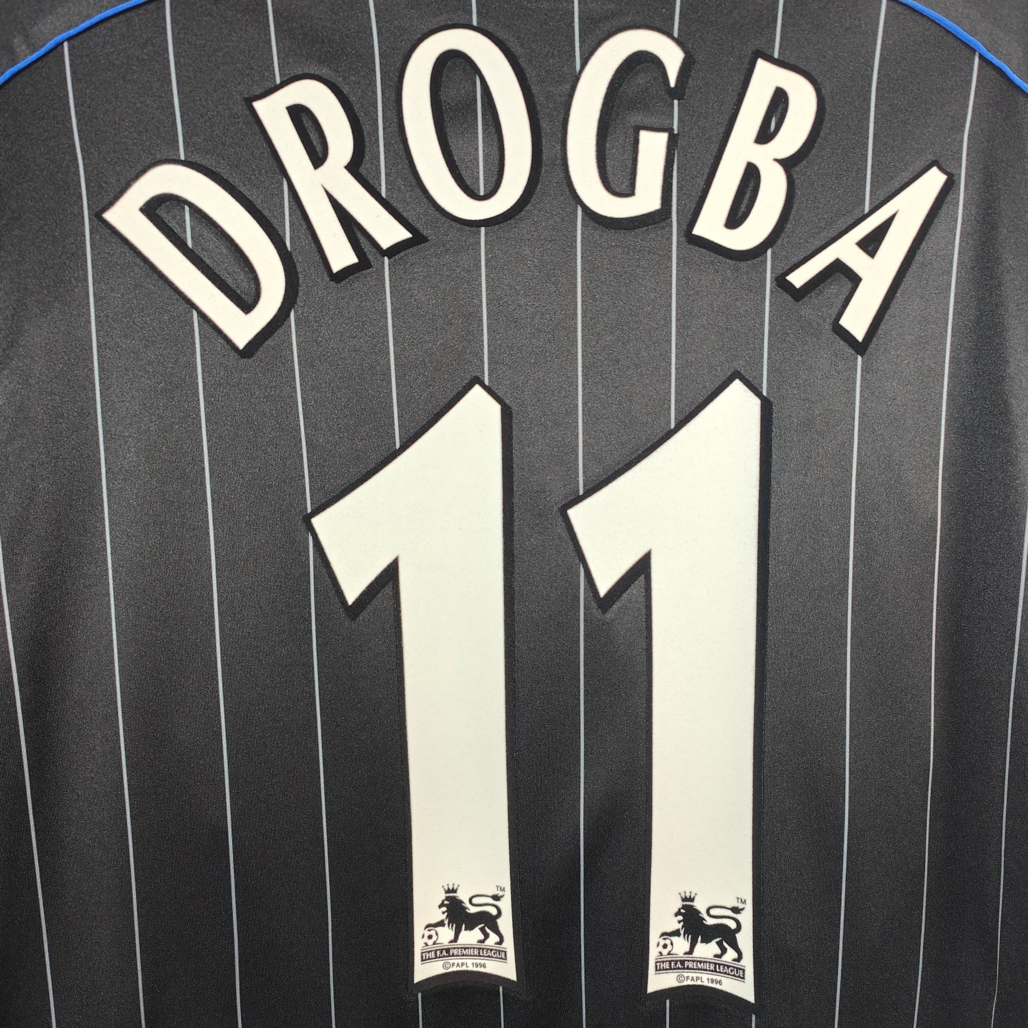 2006 - 07 Chelsea Third Shirt Drogba 11 - 9.5/10 - (XL) - Eternal Pitch