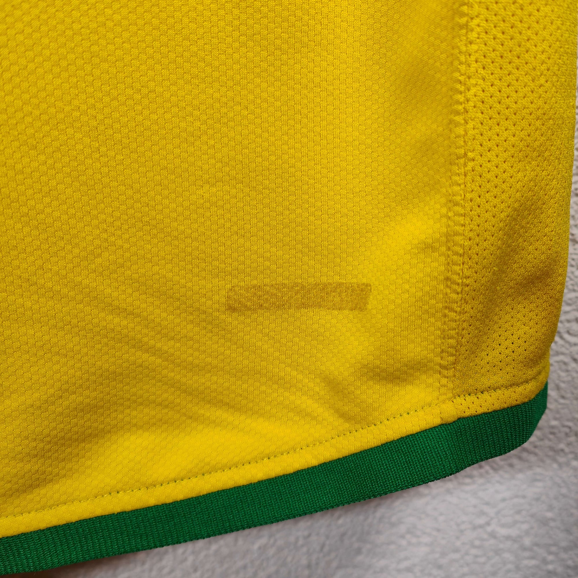 2006 - 08 Brazil Home Shirt Ronaldinho 10 - 7.5/10 - (S) - Eternal Pitch