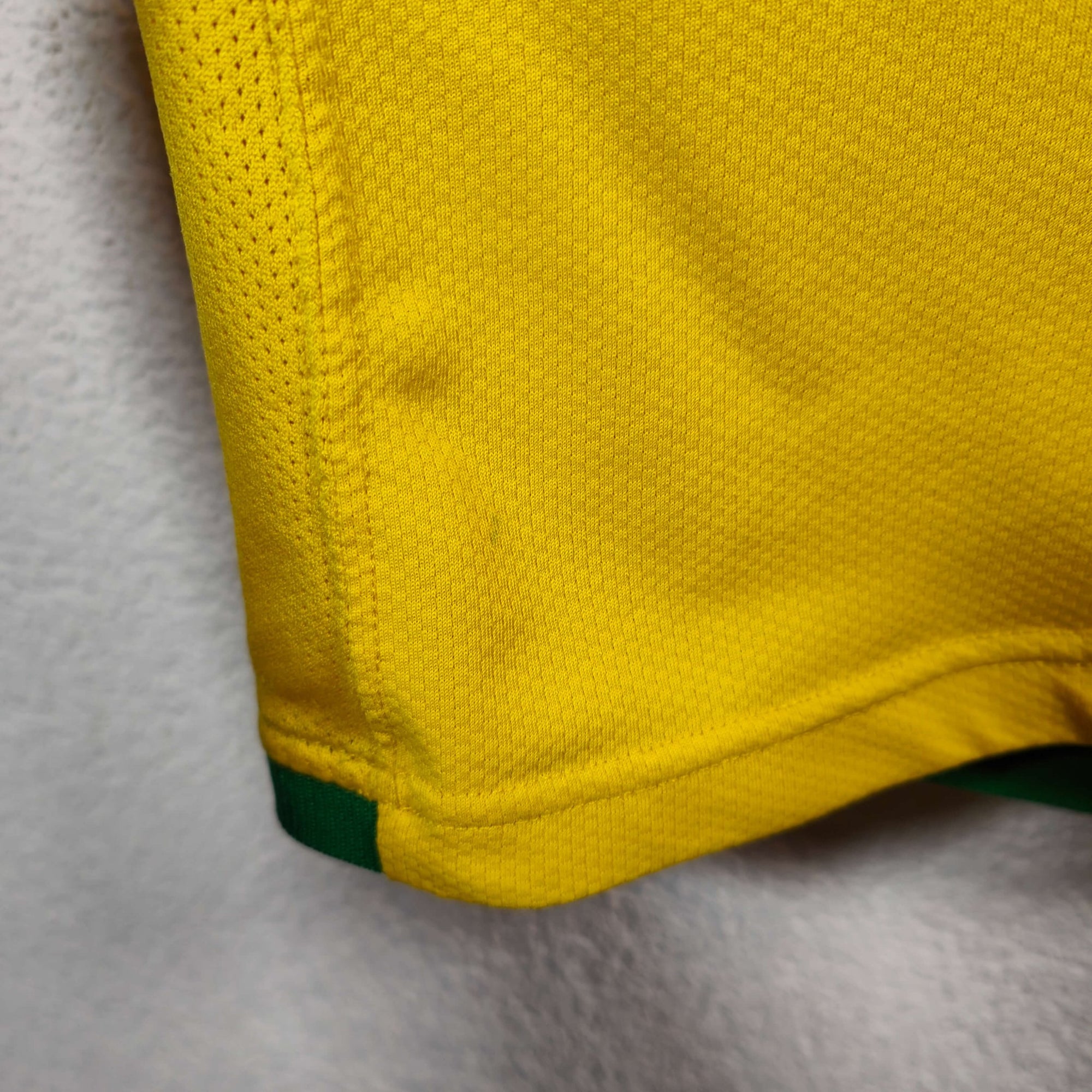 2006 - 08 Brazil Home Shirt Ronaldinho 10 - 7.5/10 - (S) - Eternal Pitch