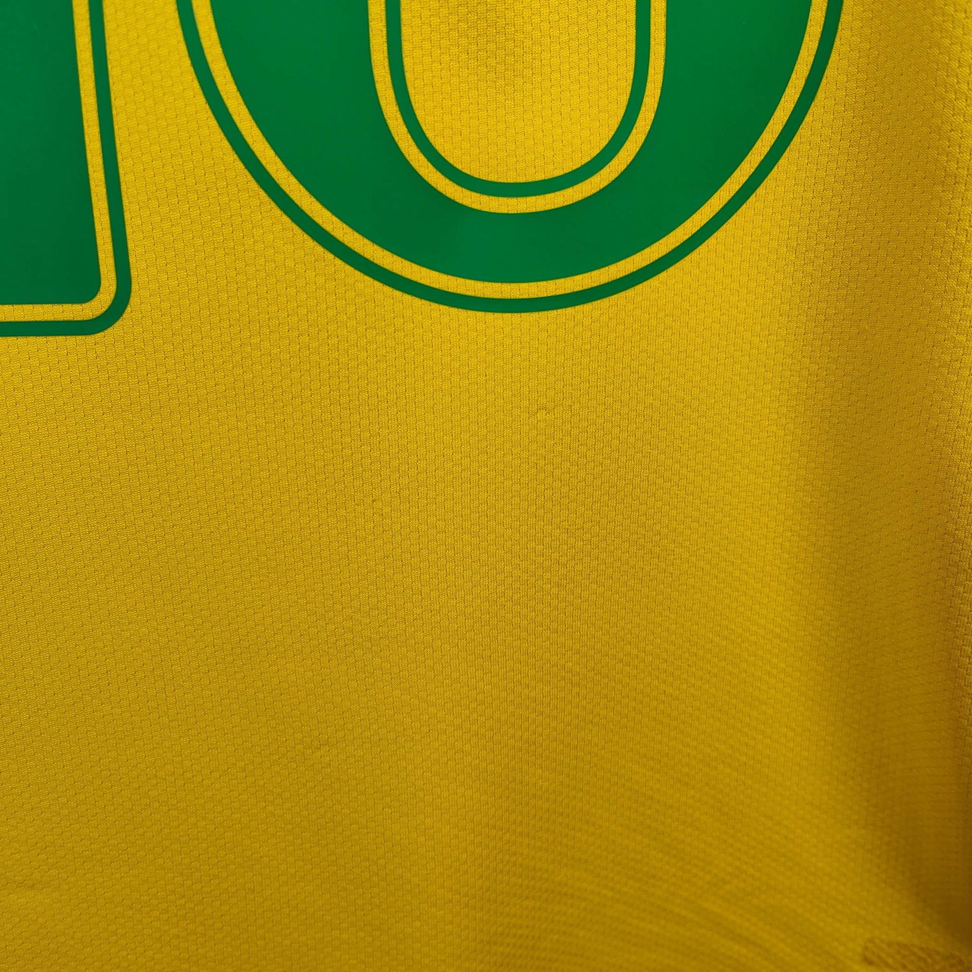 2006 - 08 Brazil Home Shirt Ronaldinho 10 - 7.5/10 - (S) - Eternal Pitch