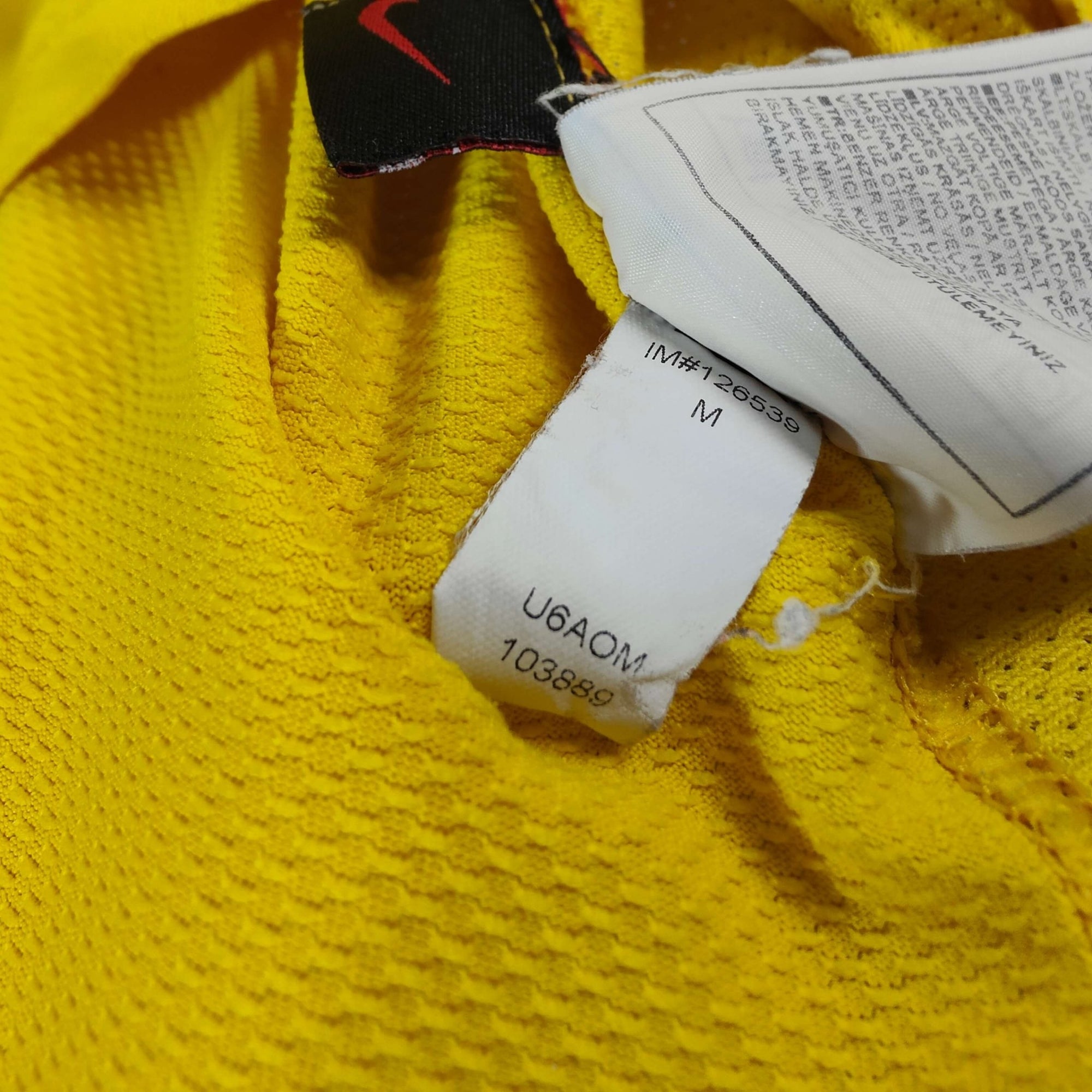 2006 - 08 Brazil Home Shirt Ronaldinho 10 - 7.5/10 - (S) - Eternal Pitch