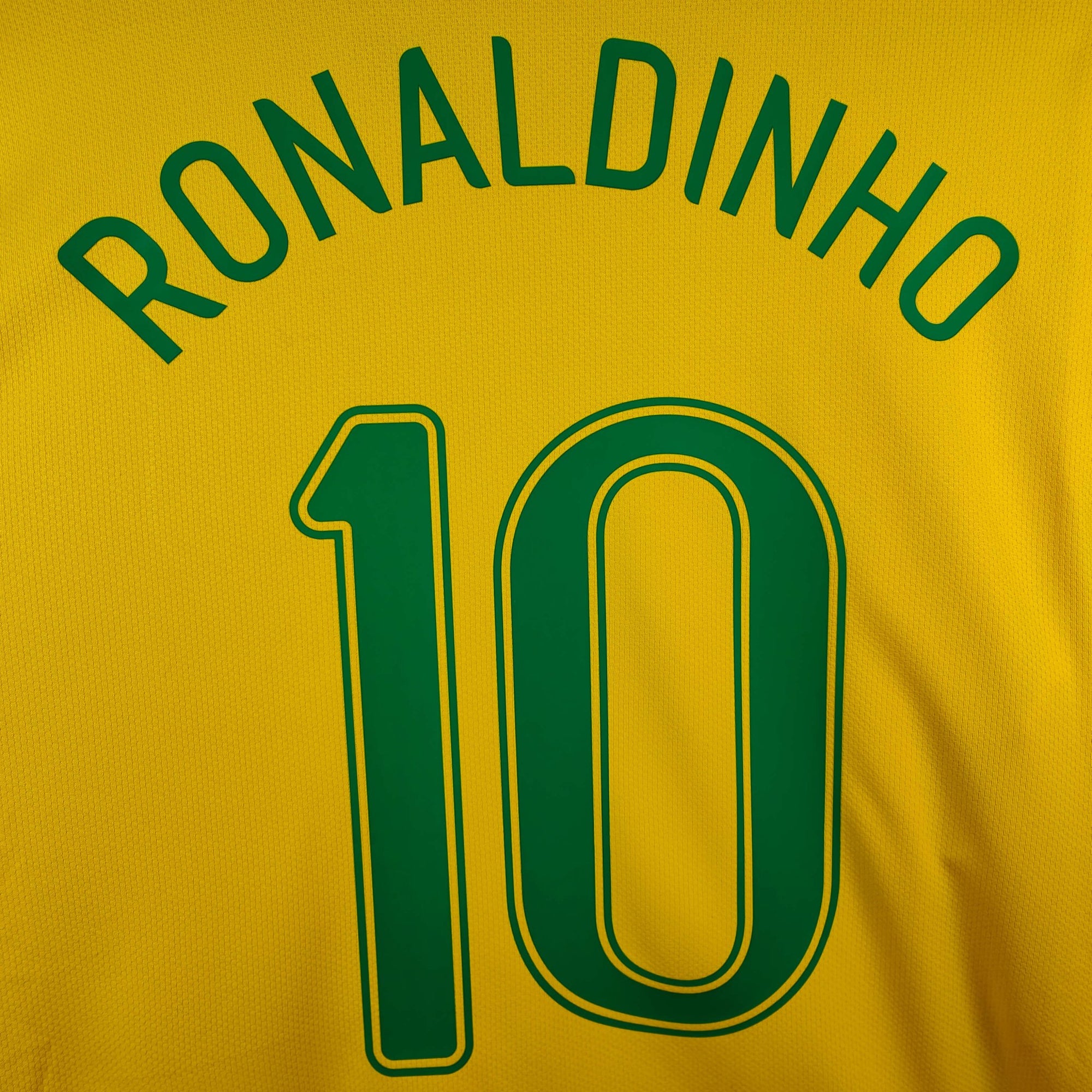 2006 - 08 Brazil Home Shirt Ronaldinho 10 - 8.5/10 - (XL) - Eternal Pitch