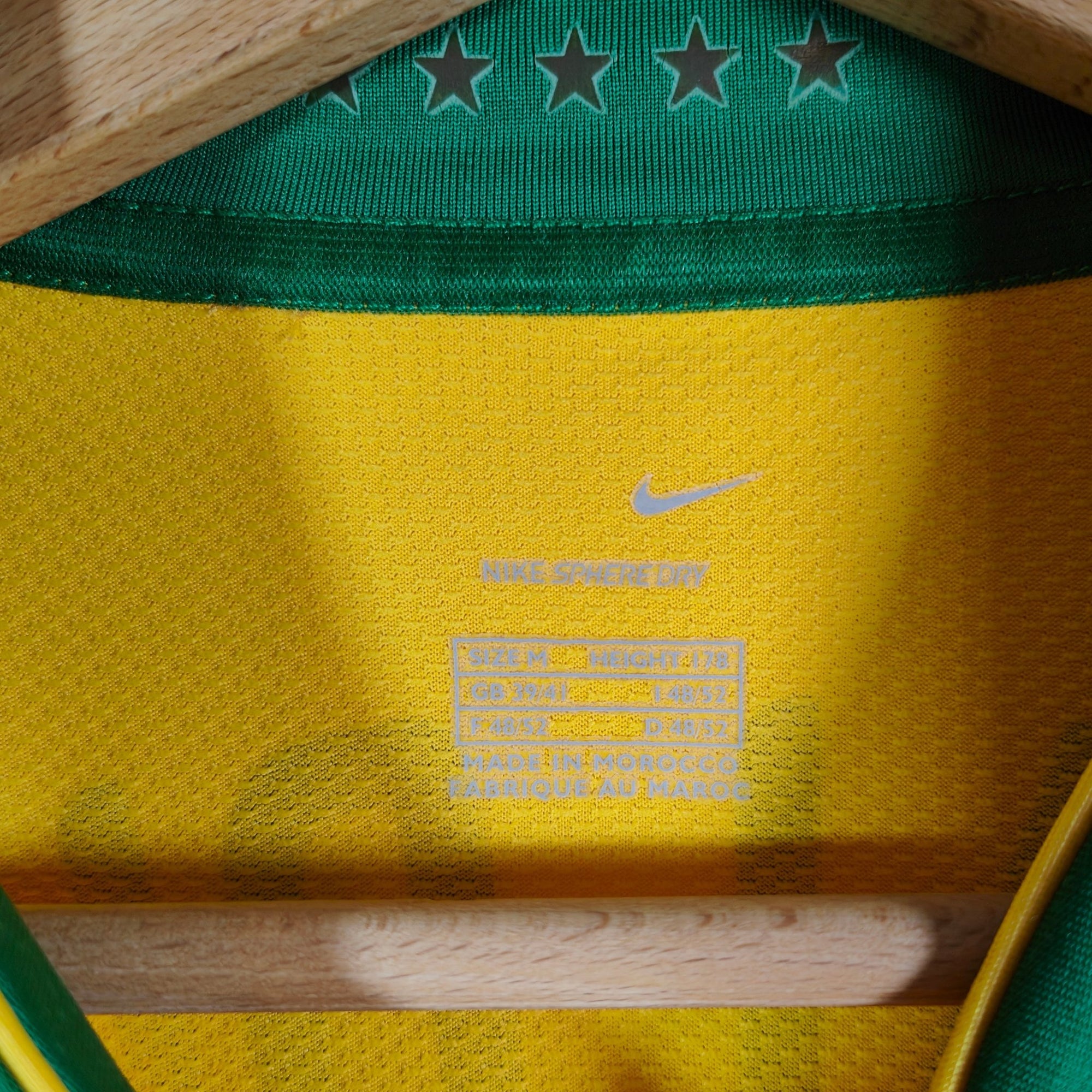 2006 - 08 Brazil Home Shirt Ronaldinho 10 - 9/10 - (M) - Eternal Pitch