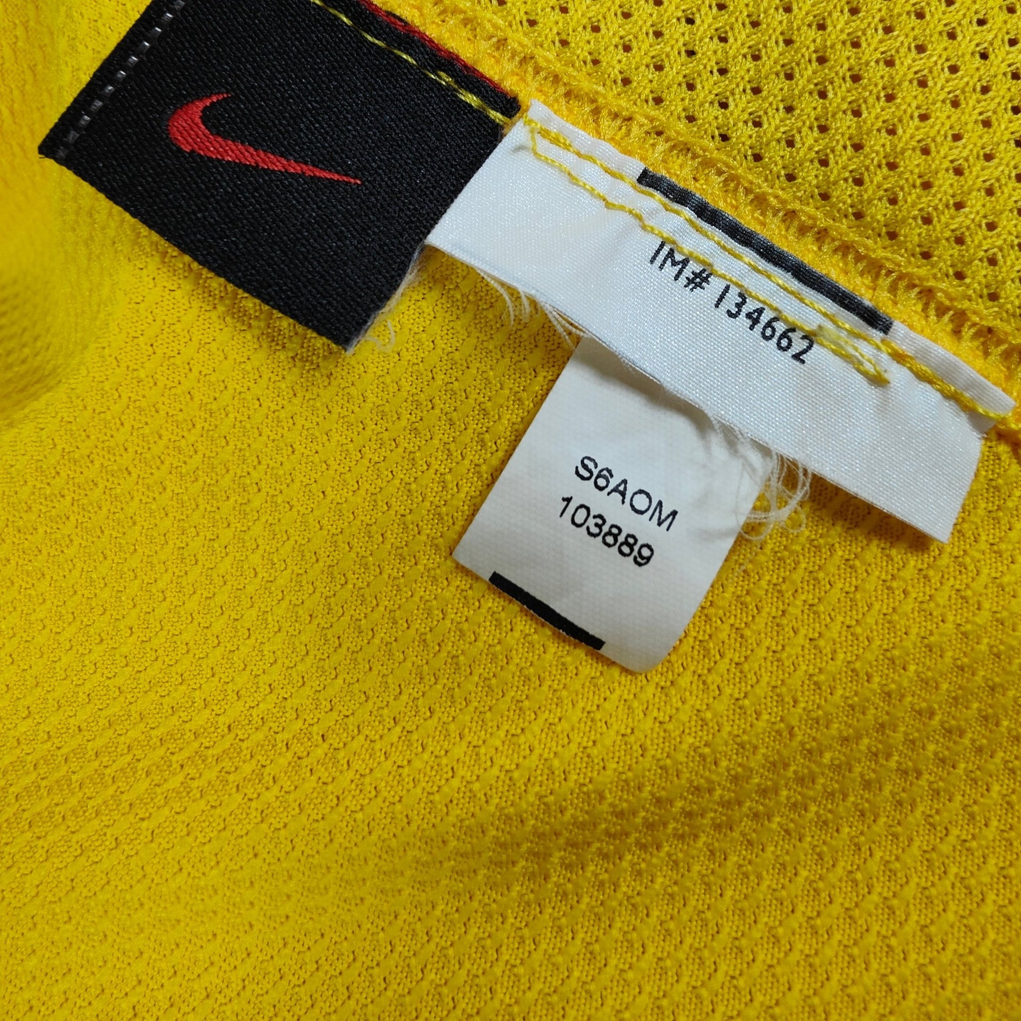 2006 - 08 Brazil Home Shirt Ronaldinho 10 - 9/10 - (M) - Eternal Pitch