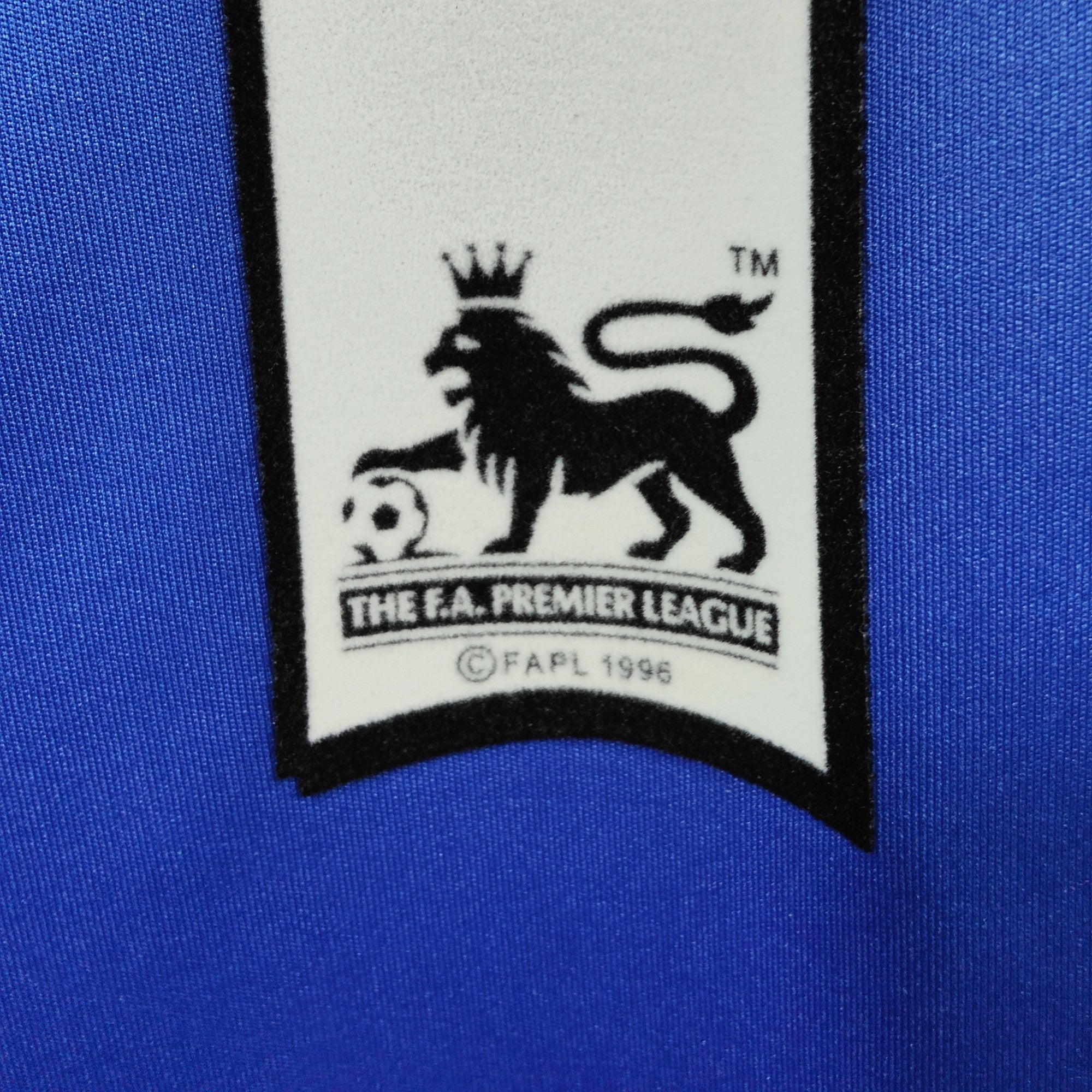 2006 - 08 Chelsea Home Shirt Drogba 11 (L) - Eternal Pitch