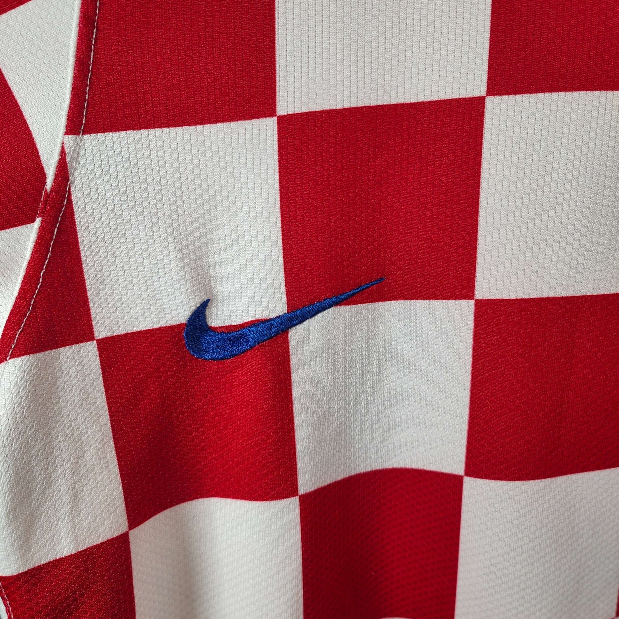 2006 - 08 Croatia Home Shirt Modric 14 - 7.5/10 - (S) - Eternal Pitch