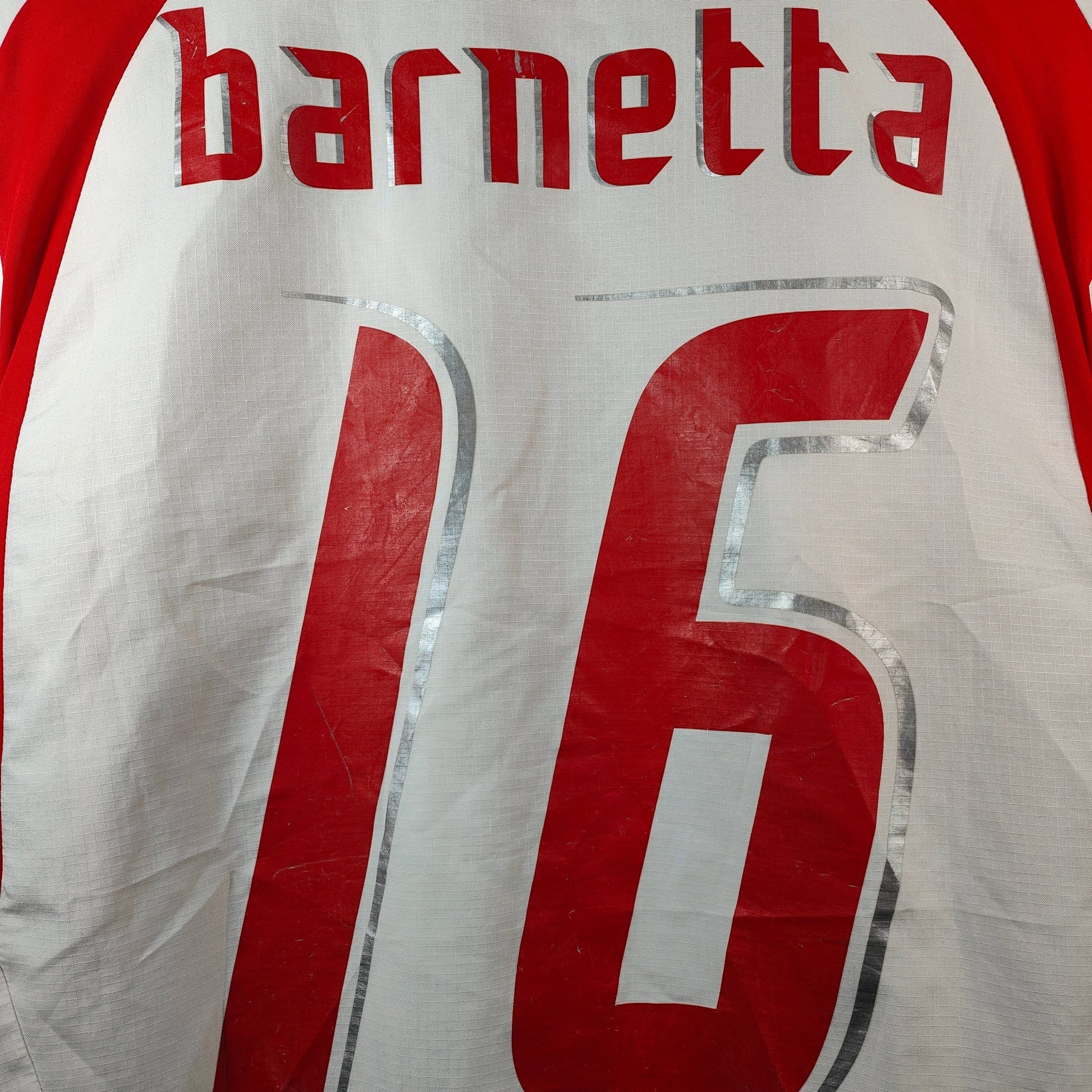 2006 - 08 Switzerland Away Shirt Barnetta 16 - 8/10 - (S) - Eternal Pitch
