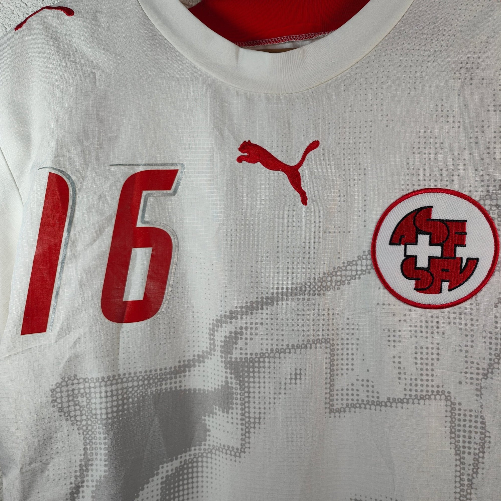 2006 - 08 Switzerland Away Shirt Barnetta 16 - 8/10 - (S) - Eternal Pitch