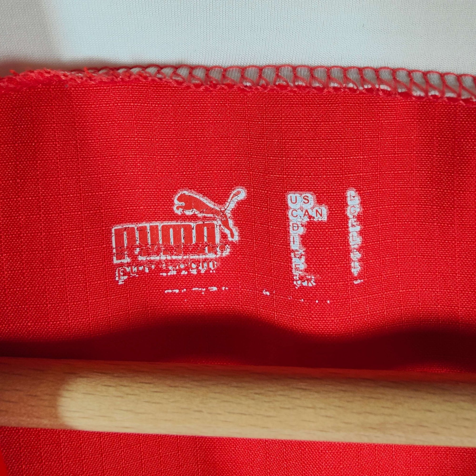 2006 - 08 Switzerland Home Shirt Behrami 19 - 9.5/10 - (L) - Eternal Pitch