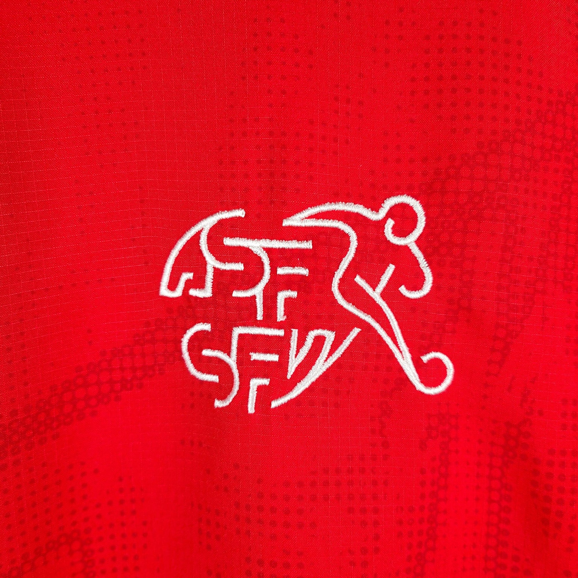 2006 - 08 Switzerland Home Shirt Senderos 4 - 9/10 - (M) - Eternal Pitch