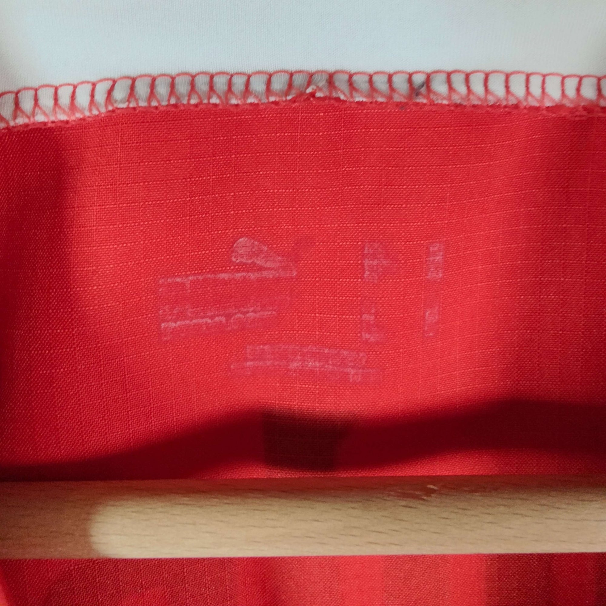 2006 - 08 Switzerland Home Shirt Senderos 4 - 9/10 - (M) - Eternal Pitch