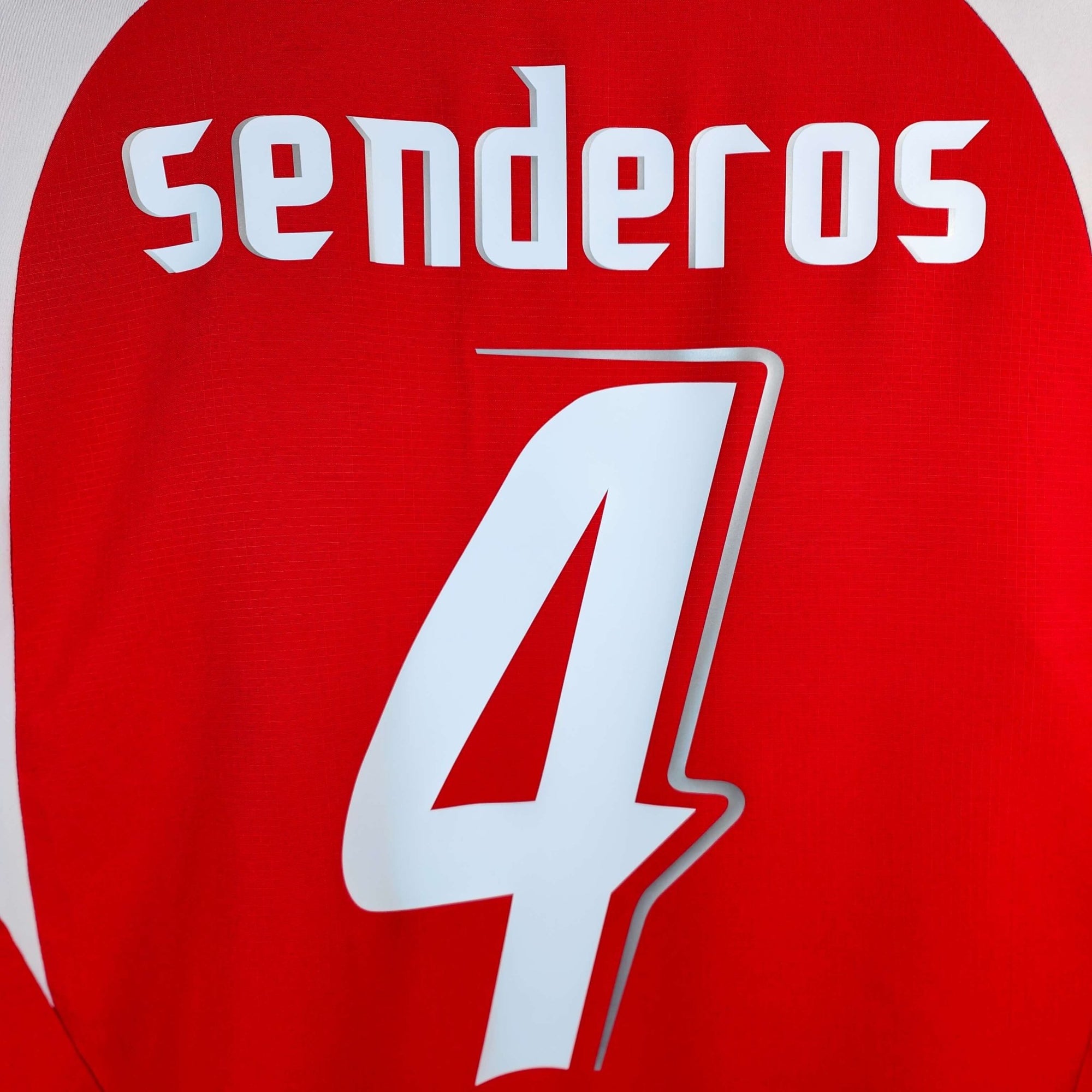2006 - 08 Switzerland Home Shirt Senderos 4 - 9.5/10 - (M) - Eternal Pitch