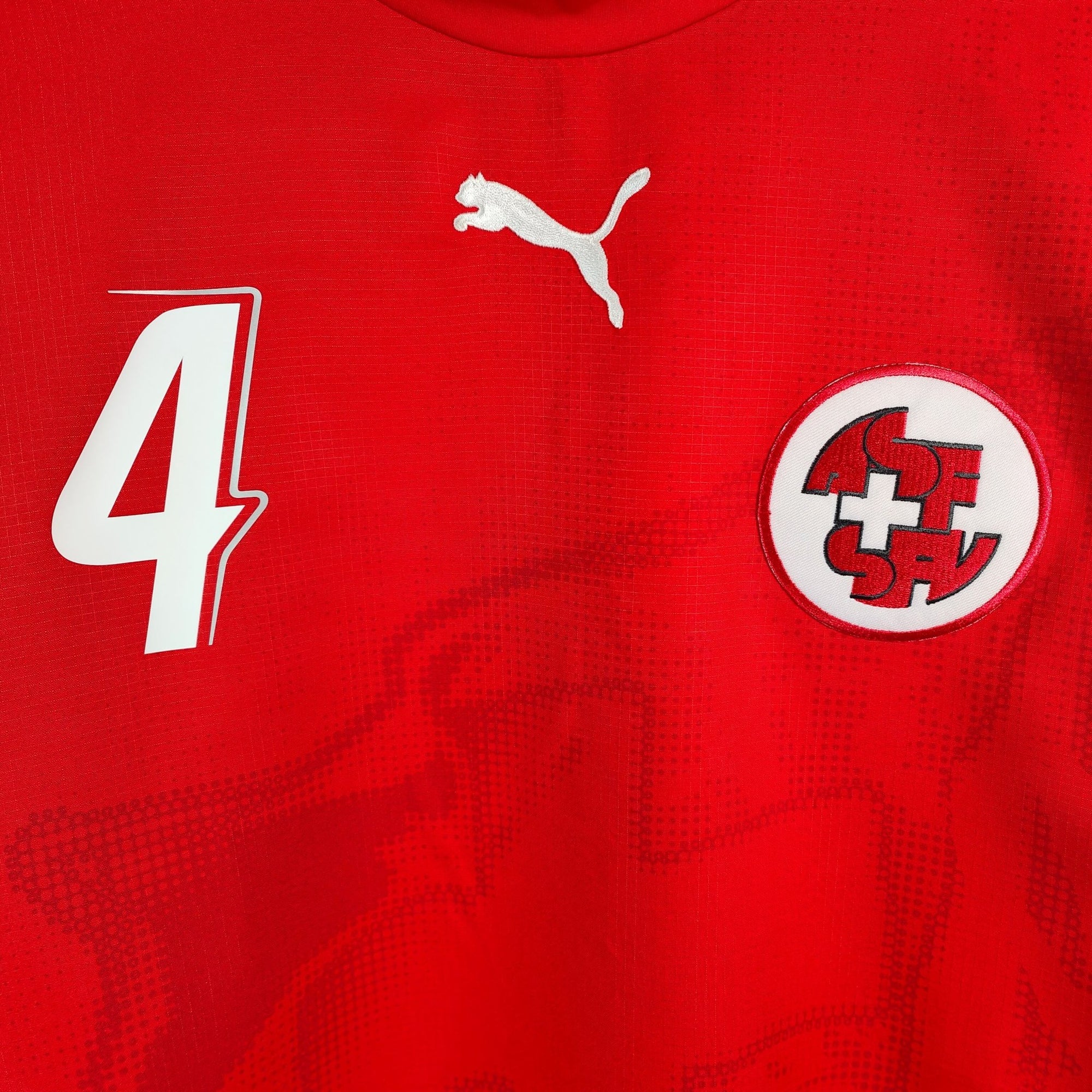 2006 - 08 Switzerland Home Shirt Senderos 4 - 9.5/10 - (M) - Eternal Pitch