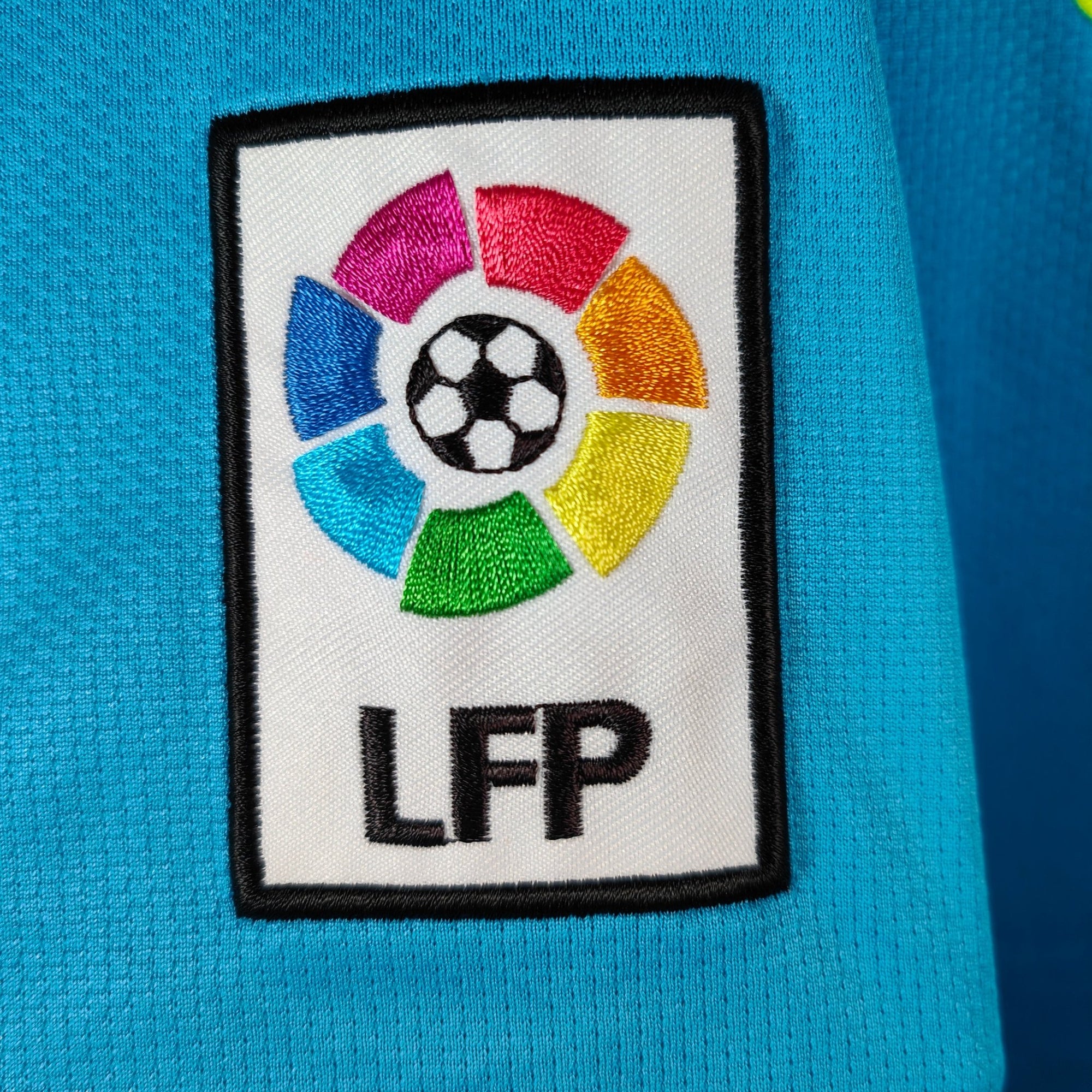 2007 - 08 FC Barcelona Away Shirt Messi 19 - 9/10 - (M) - Eternal Pitch