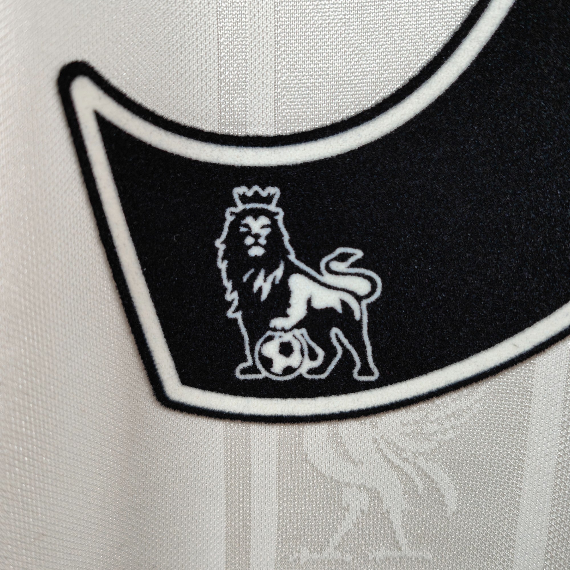 2007 - 08 Liverpool Away Shirt Torres 9 (L) - Eternal Pitch