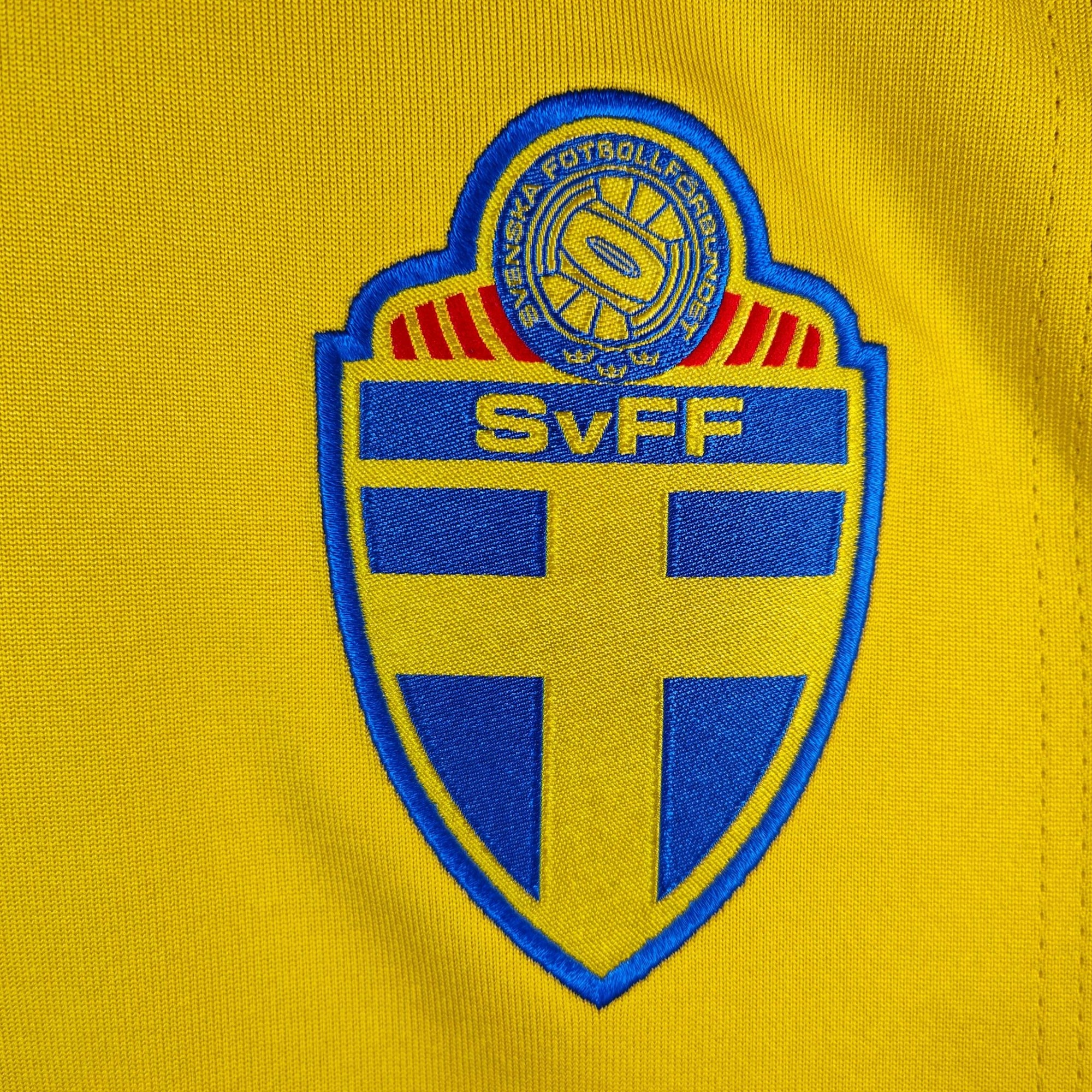 2007 - 09 Sweden Home Shirt Ibrahimovic 10 - 9.5/10 - (S) - Eternal Pitch