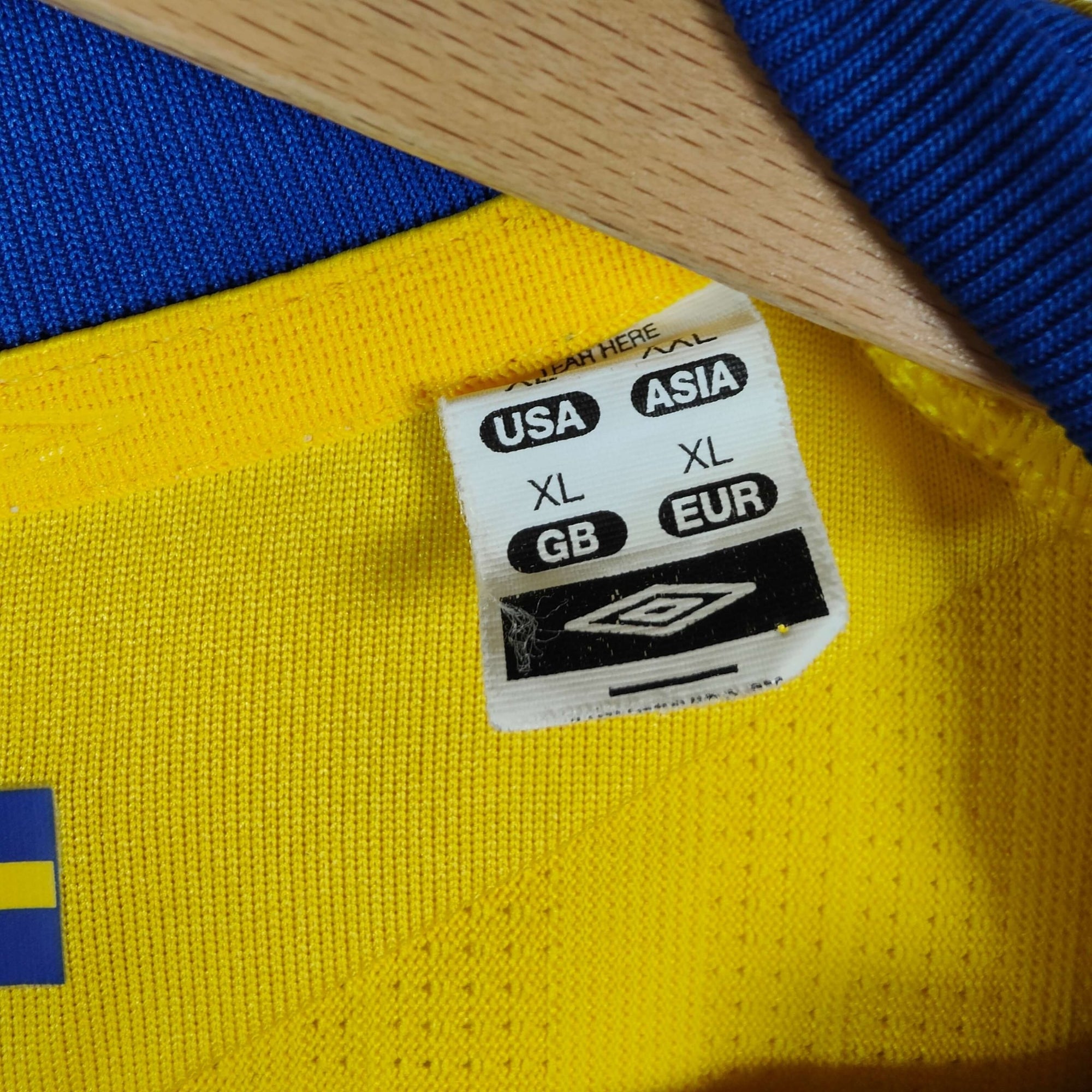 2007 - 09 Sweden Home Shirt Ibrahimovic 10 - 9.5/10 - (XL) - Eternal Pitch