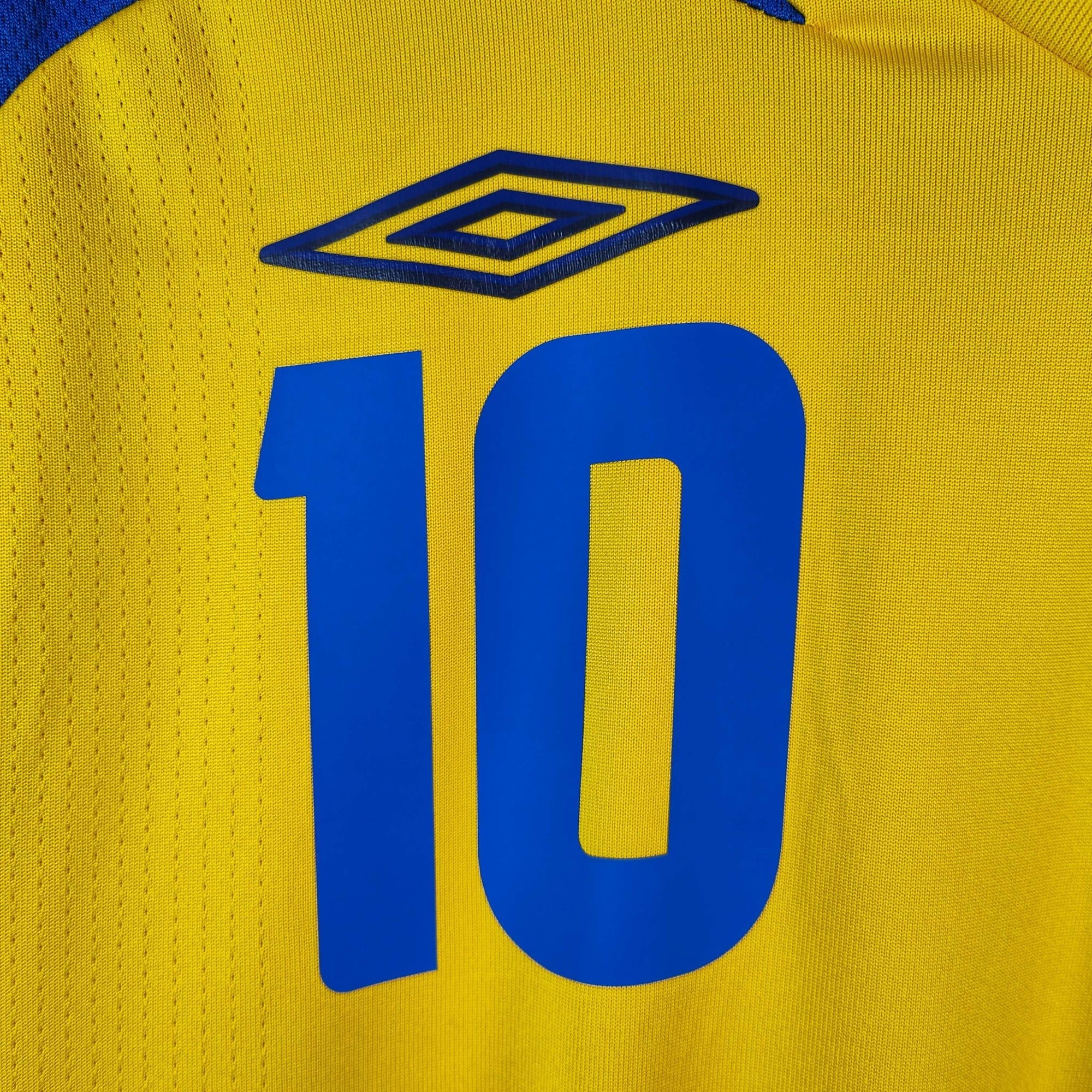 2007 - 09 Sweden Home Shirt Ibrahimovic 10 - 9.5/10 - (XL) - Eternal Pitch