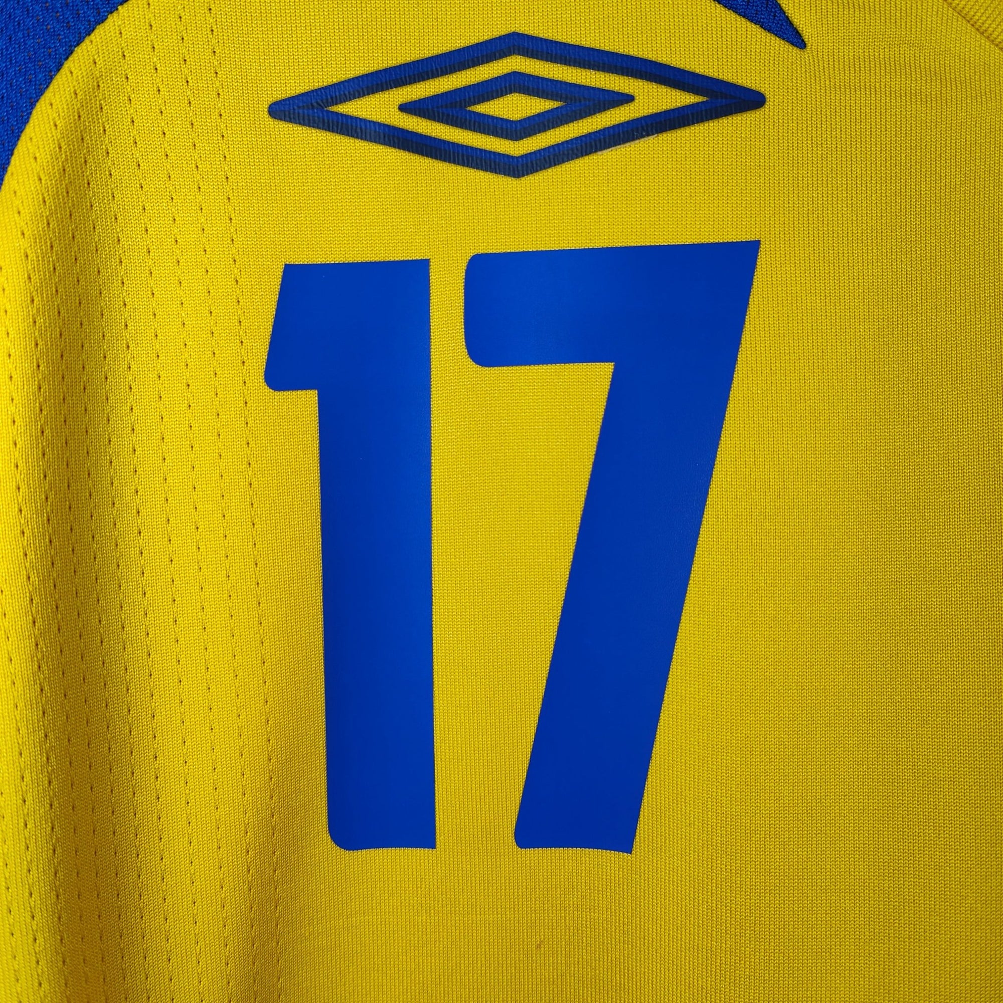 2007 - 09 Sweden Home Shirt Larsson 17 (L) - Eternal Pitch