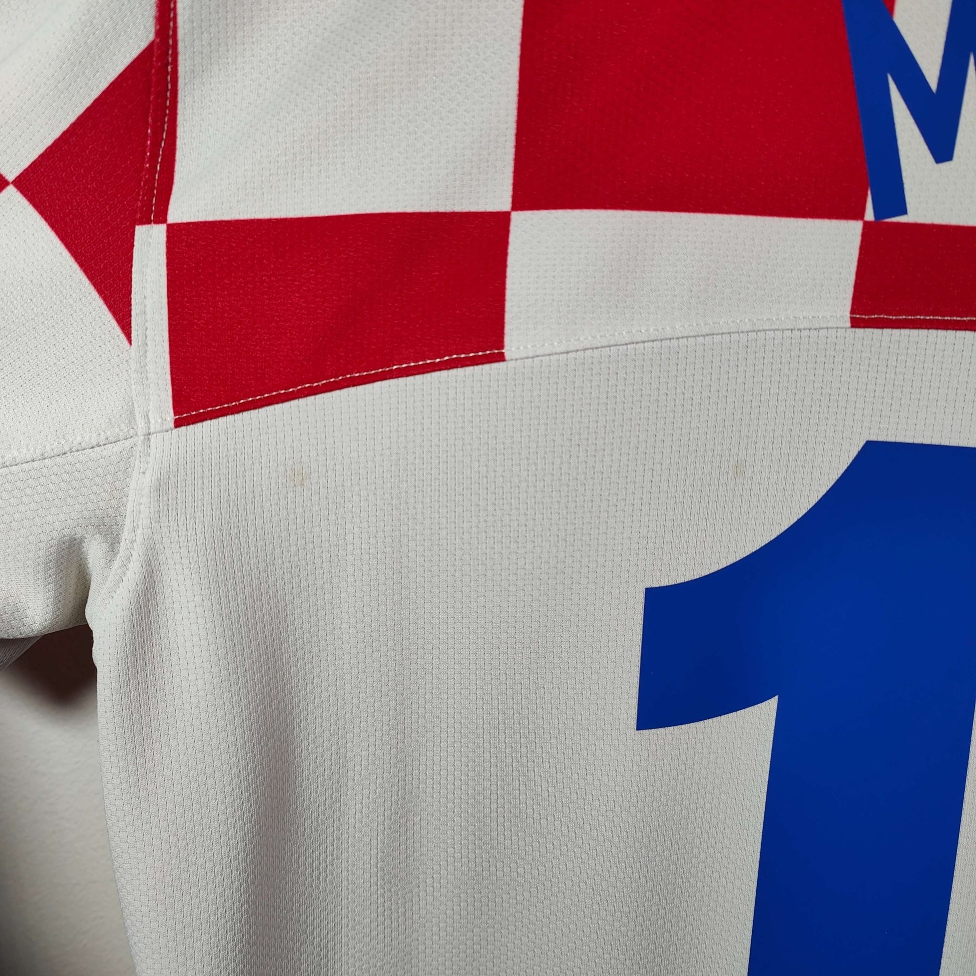 2008 - 09 Croatia Home Shirt Modrić 14 - 8/10 - (M) - Eternal Pitch