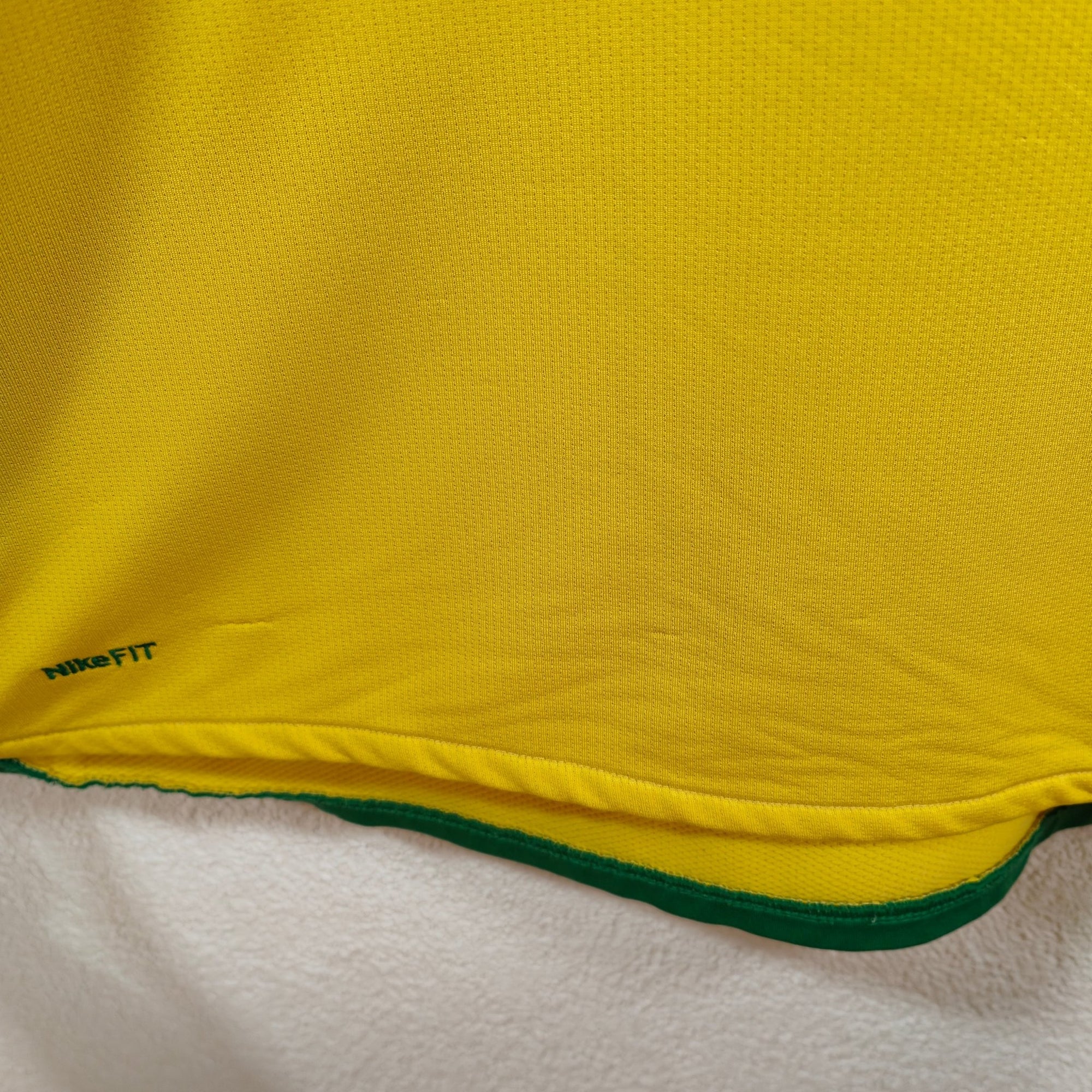 2008 - 10 Brazil Home Shirt Adriano 9 - 8/10 - (L) - Eternal Pitch