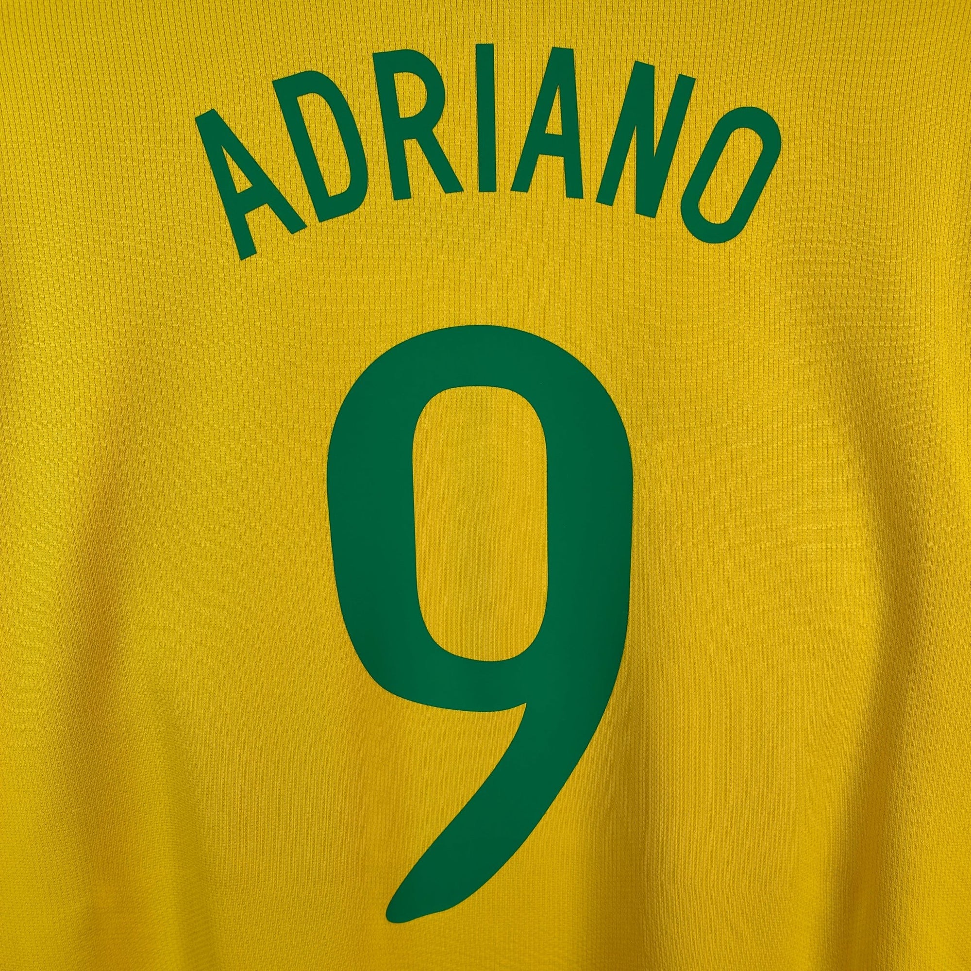 2008 - 10 Brazil Home Shirt Adriano 9 - 8/10 - (L) - Eternal Pitch