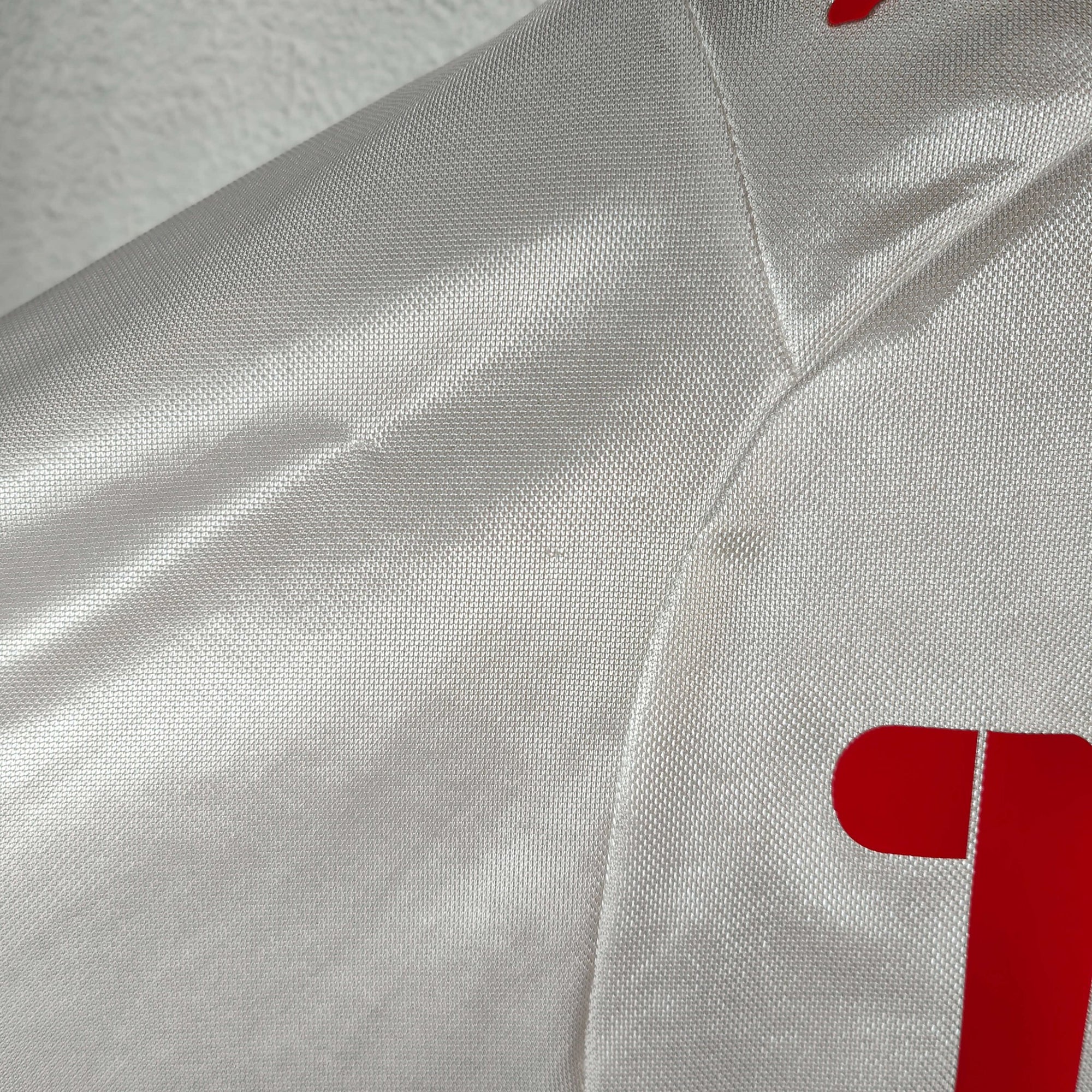 2008 - 10 Switzerland Away Shirt Yakin 10 - 9/10 - (M) - Eternal Pitch