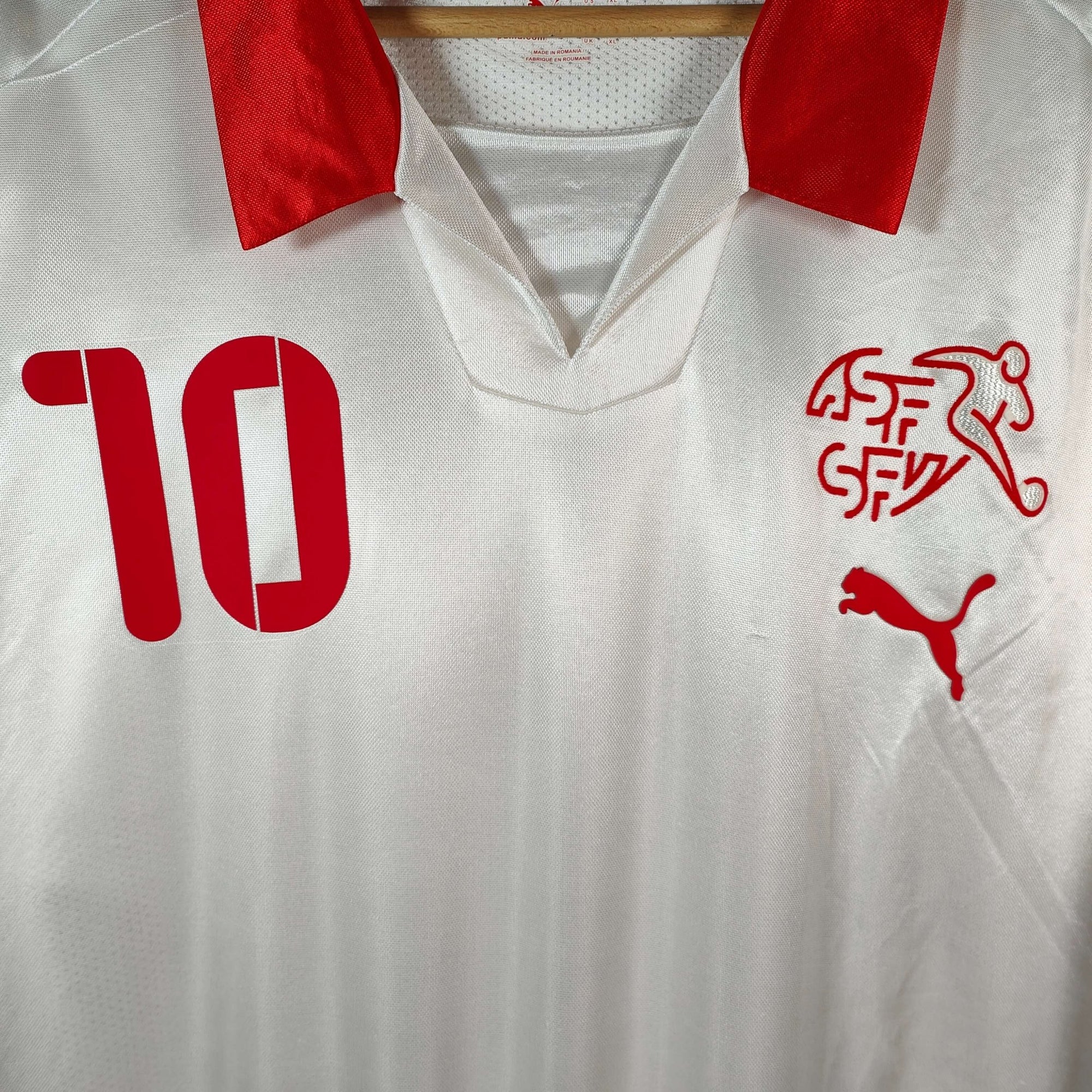 2008 - 10 Switzerland Away Shirt Yakin 10 - 9/10 - (XL) - Eternal Pitch